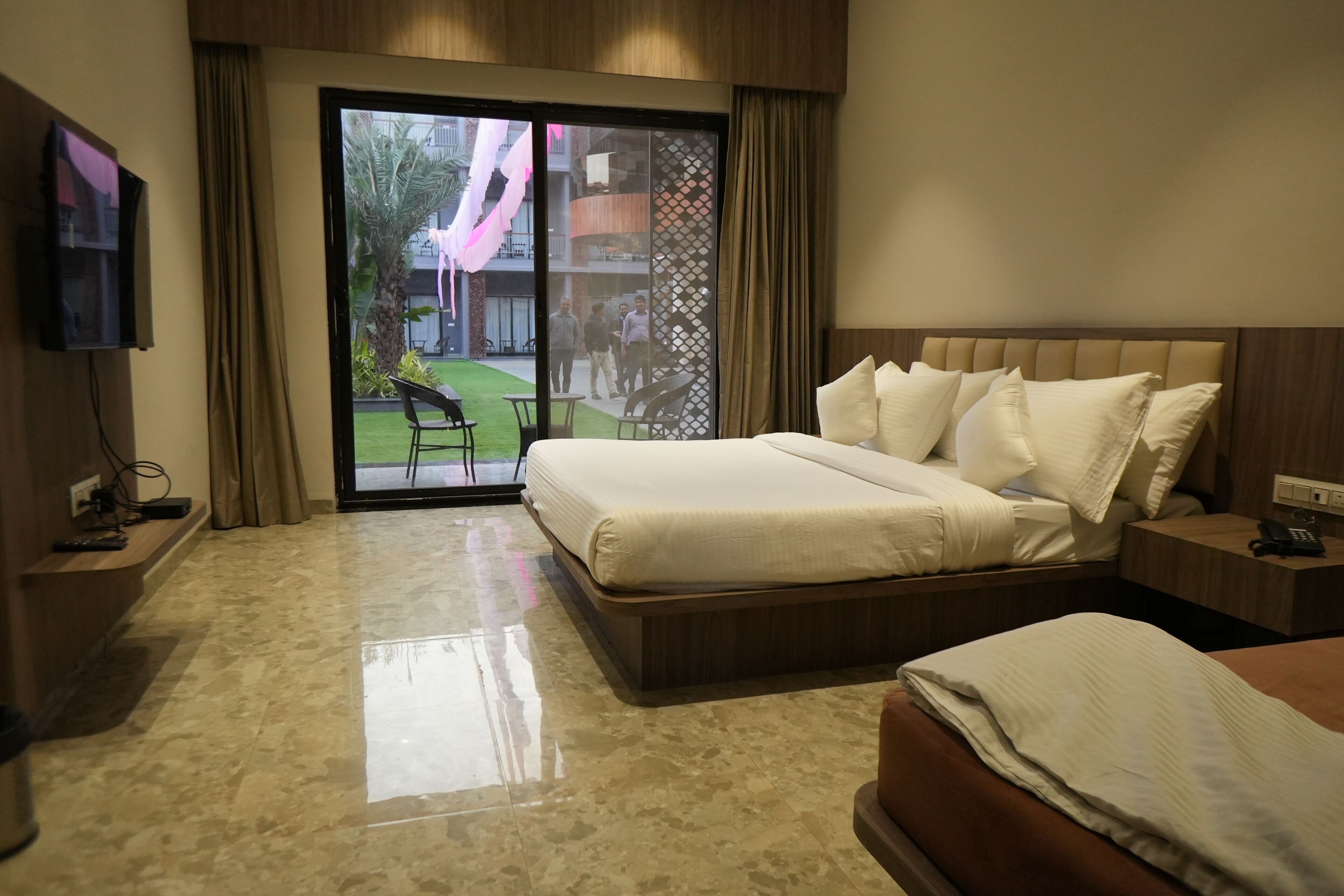 Mansa Club And Resort