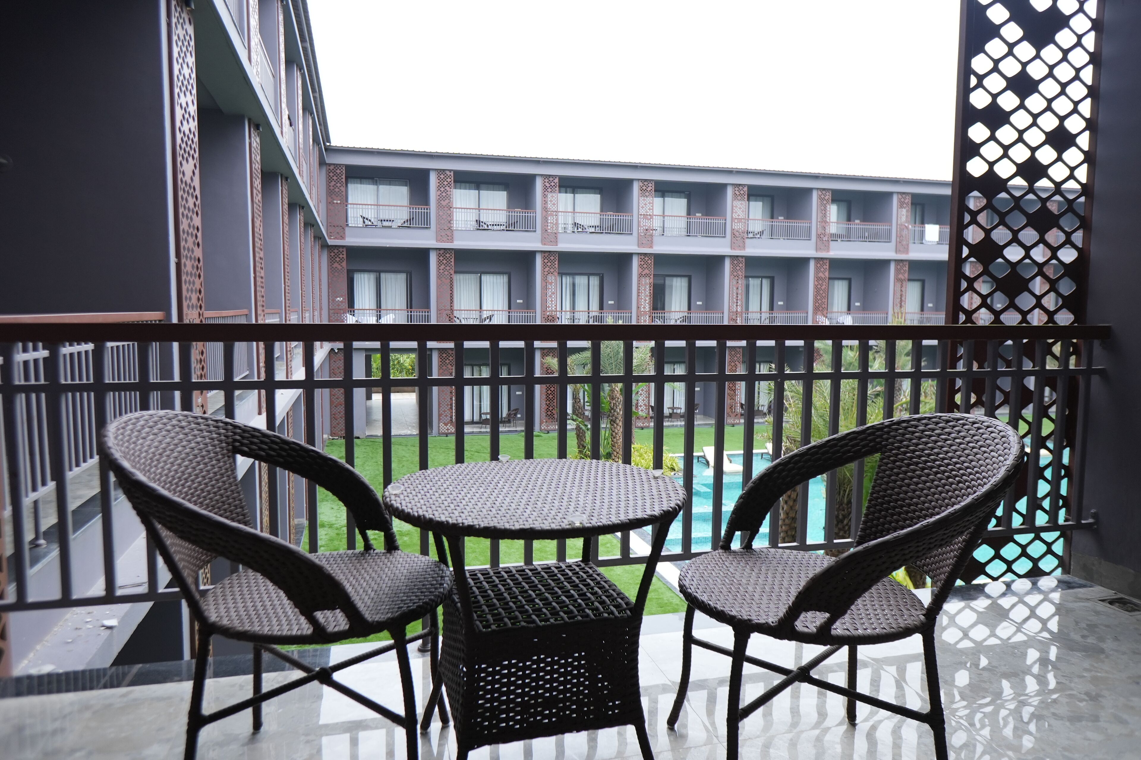 Mansa Club And Resort