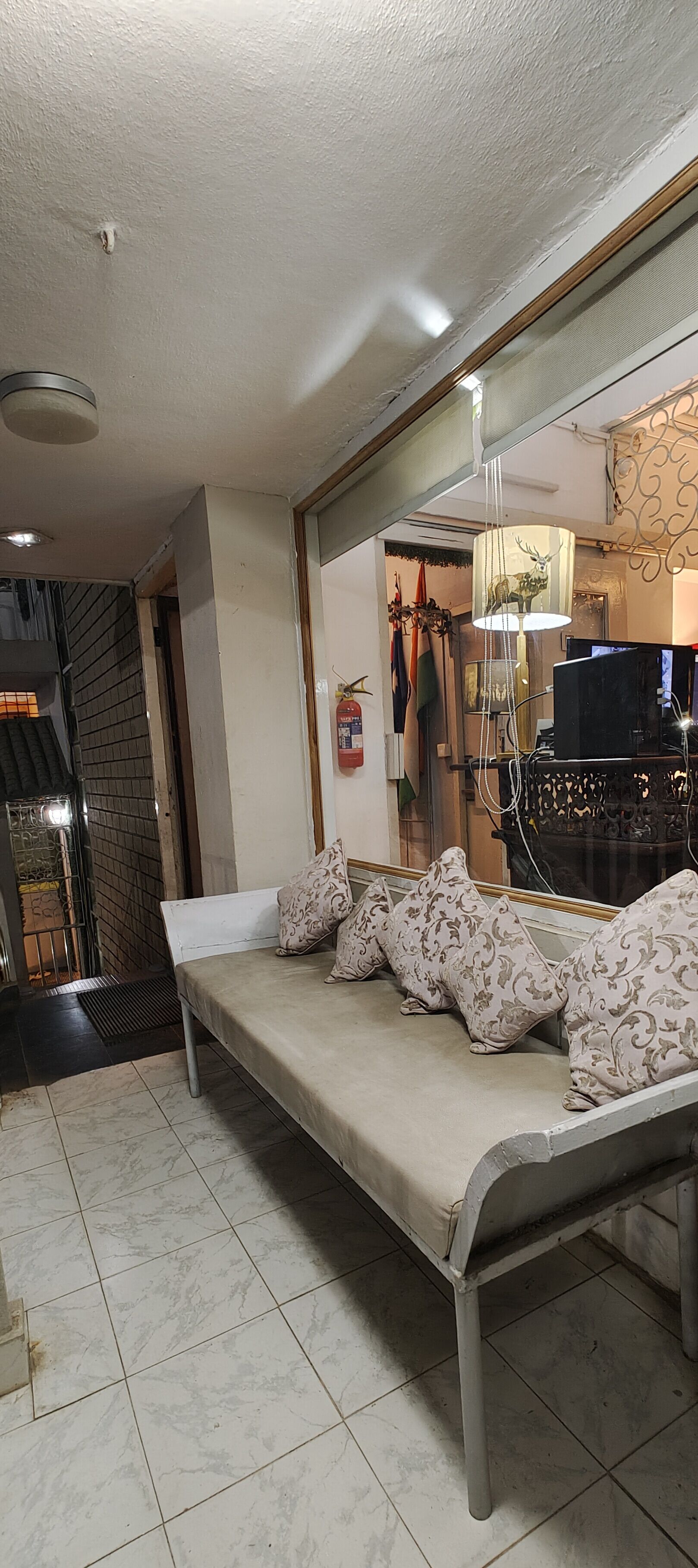 Kakaku The Guest House