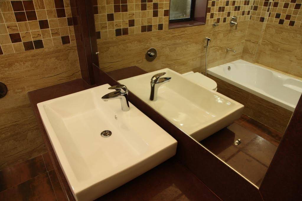 Hotel Ravi Kiran