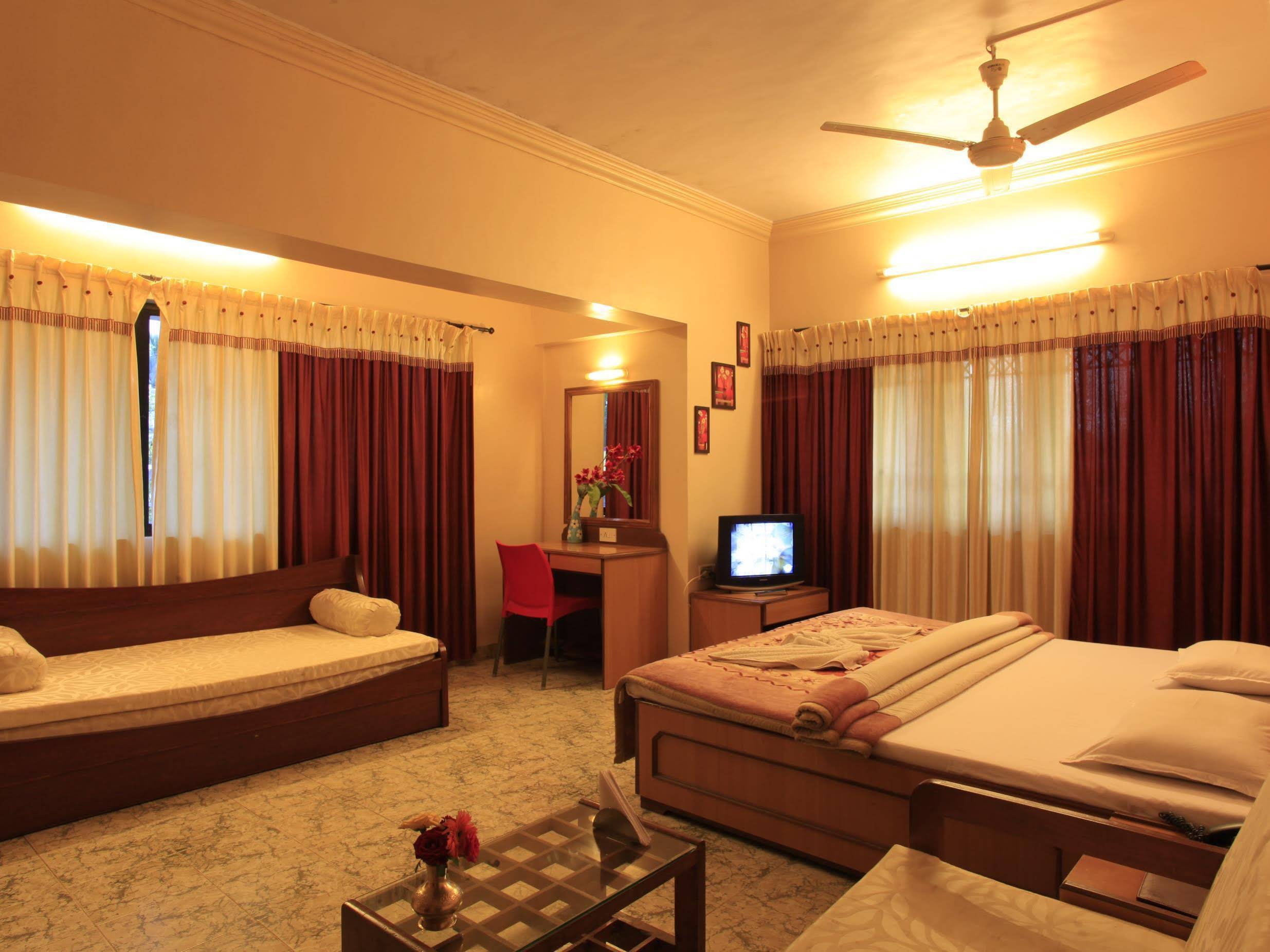 Sahyadri Resort & Cottages