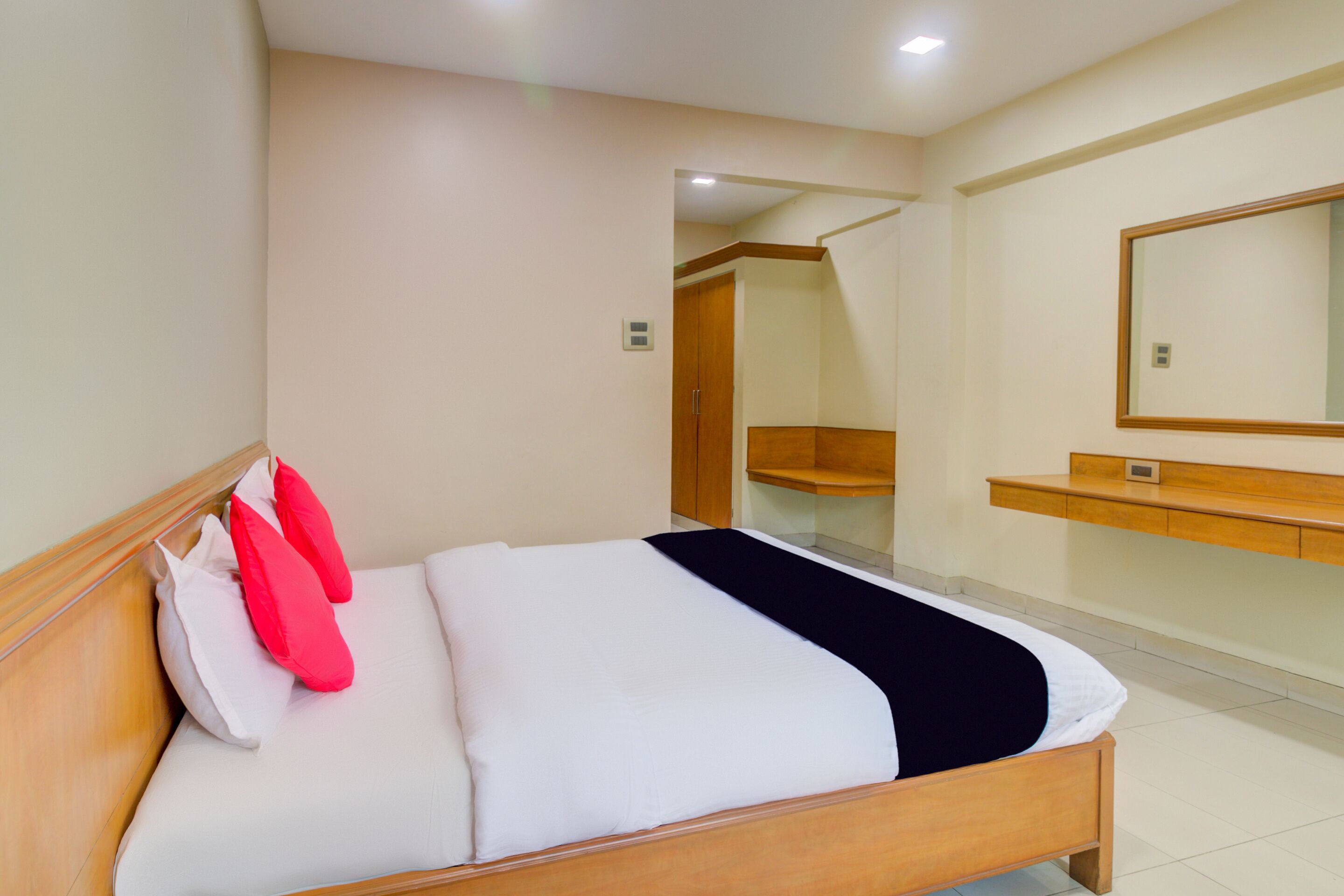 Tuliipstays Hotel Ashok Bhiwandi by OYO Rooms