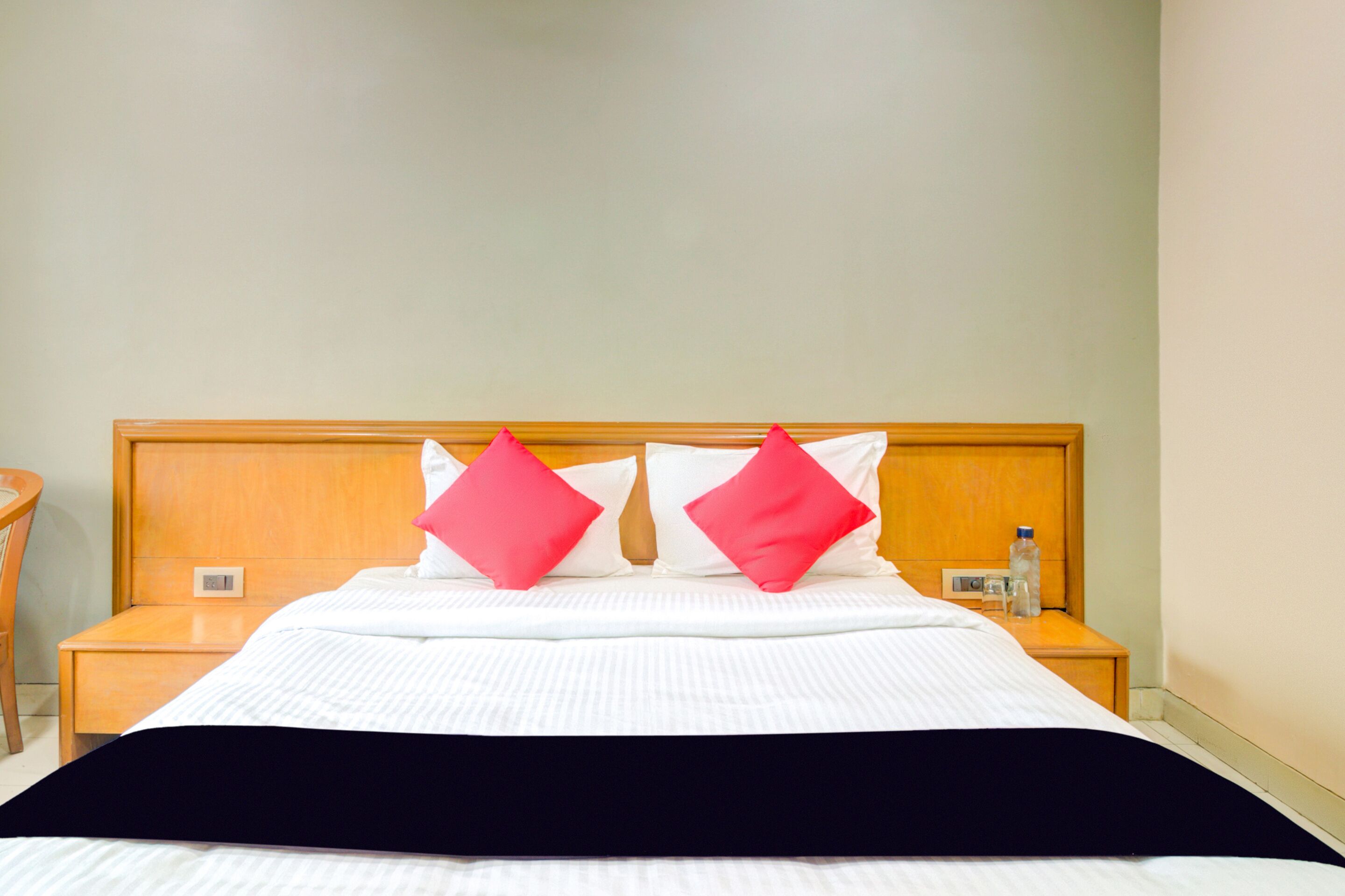 Tuliipstays Hotel Ashok Bhiwandi by OYO Rooms