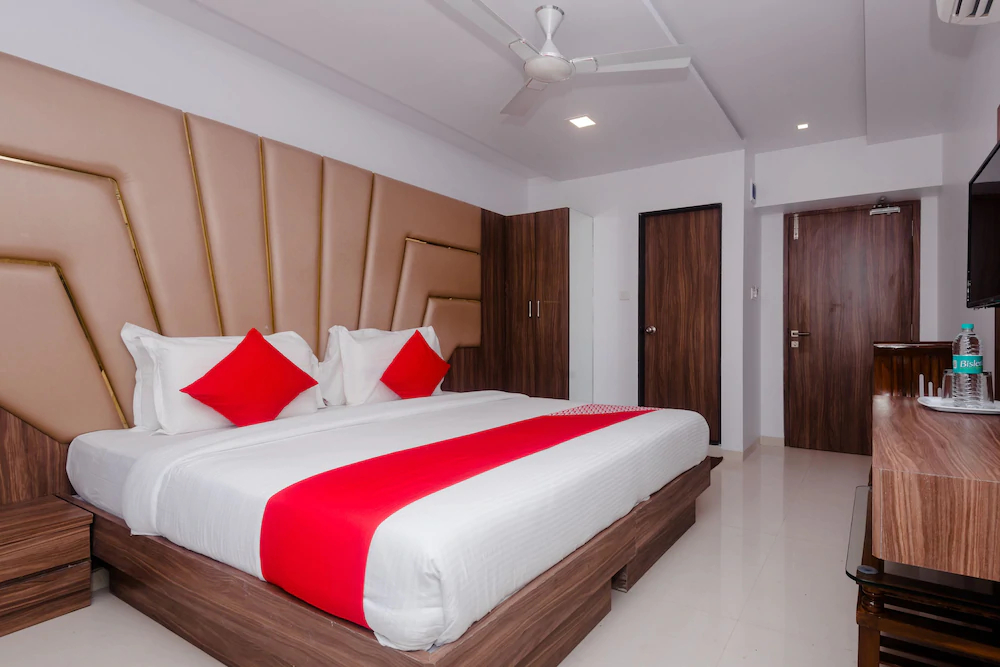 Hotel Apple Inn by OYO Rooms