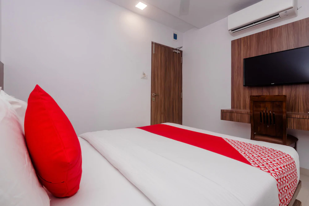 Hotel Apple Inn by OYO Rooms