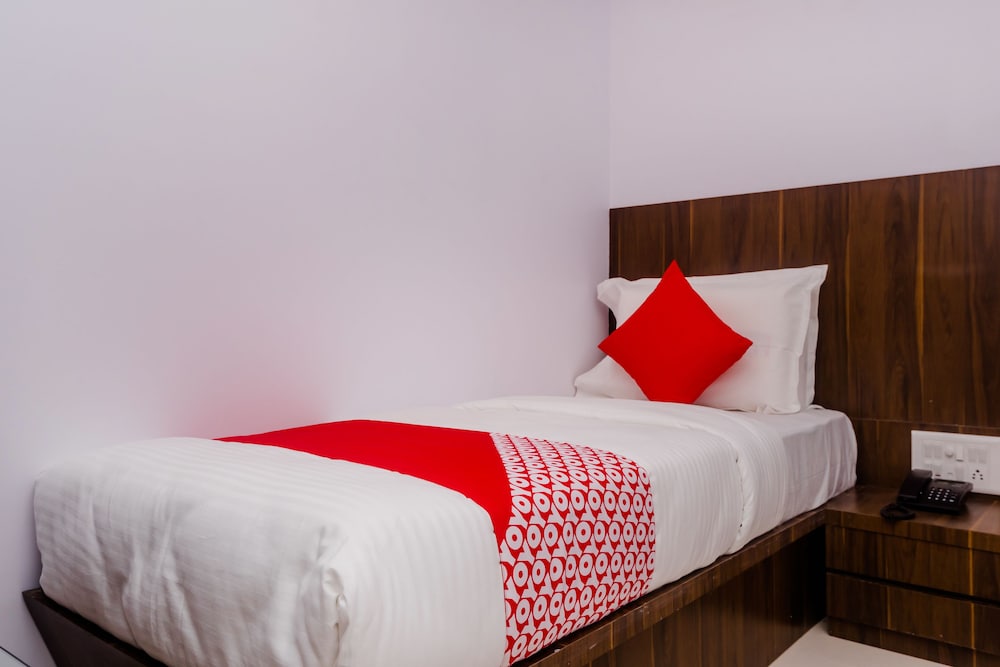 Hotel Apple Inn by OYO Rooms