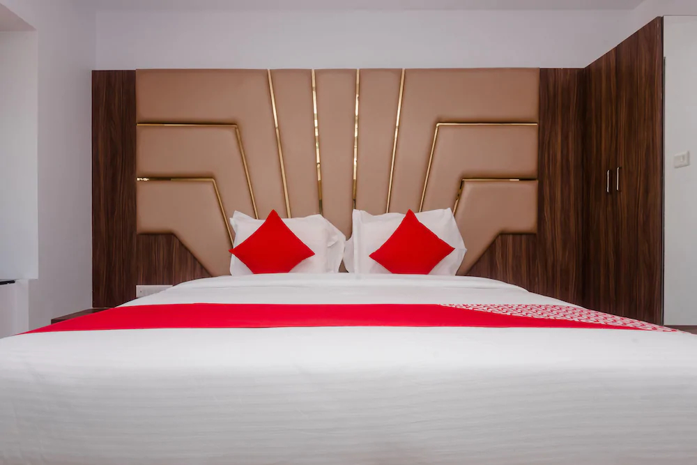 Hotel Apple Inn by OYO Rooms