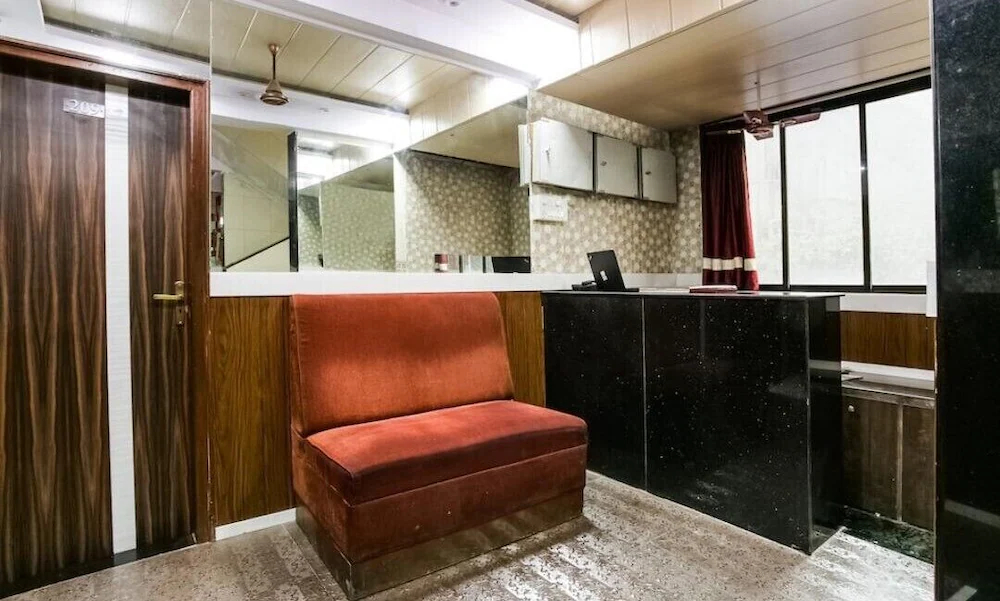 Asha Hotel