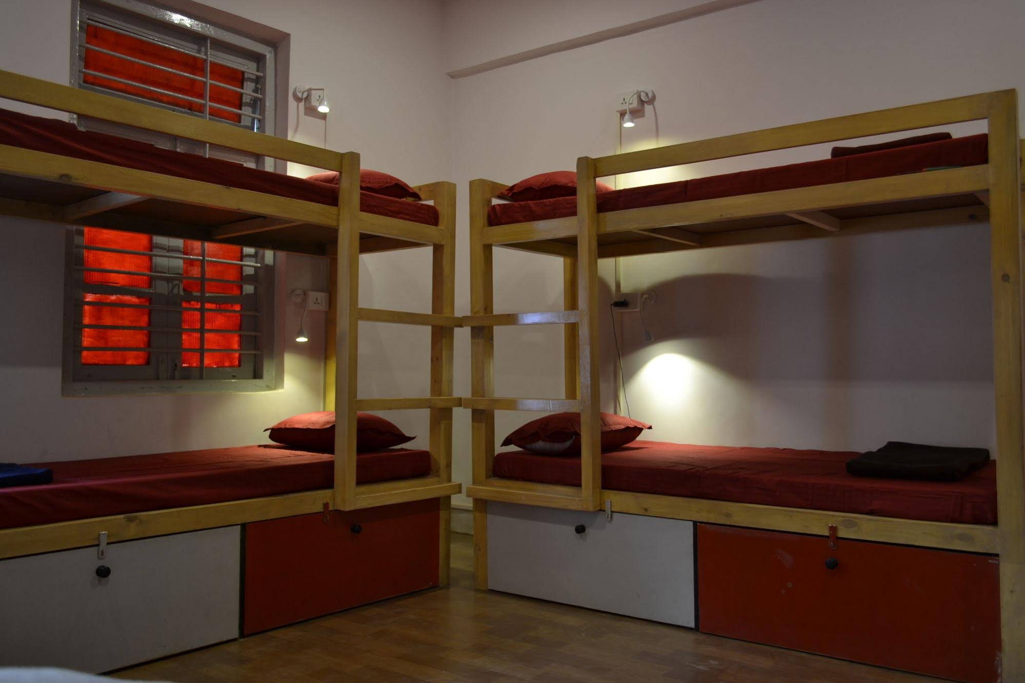 Bombay Backpackers Hostel