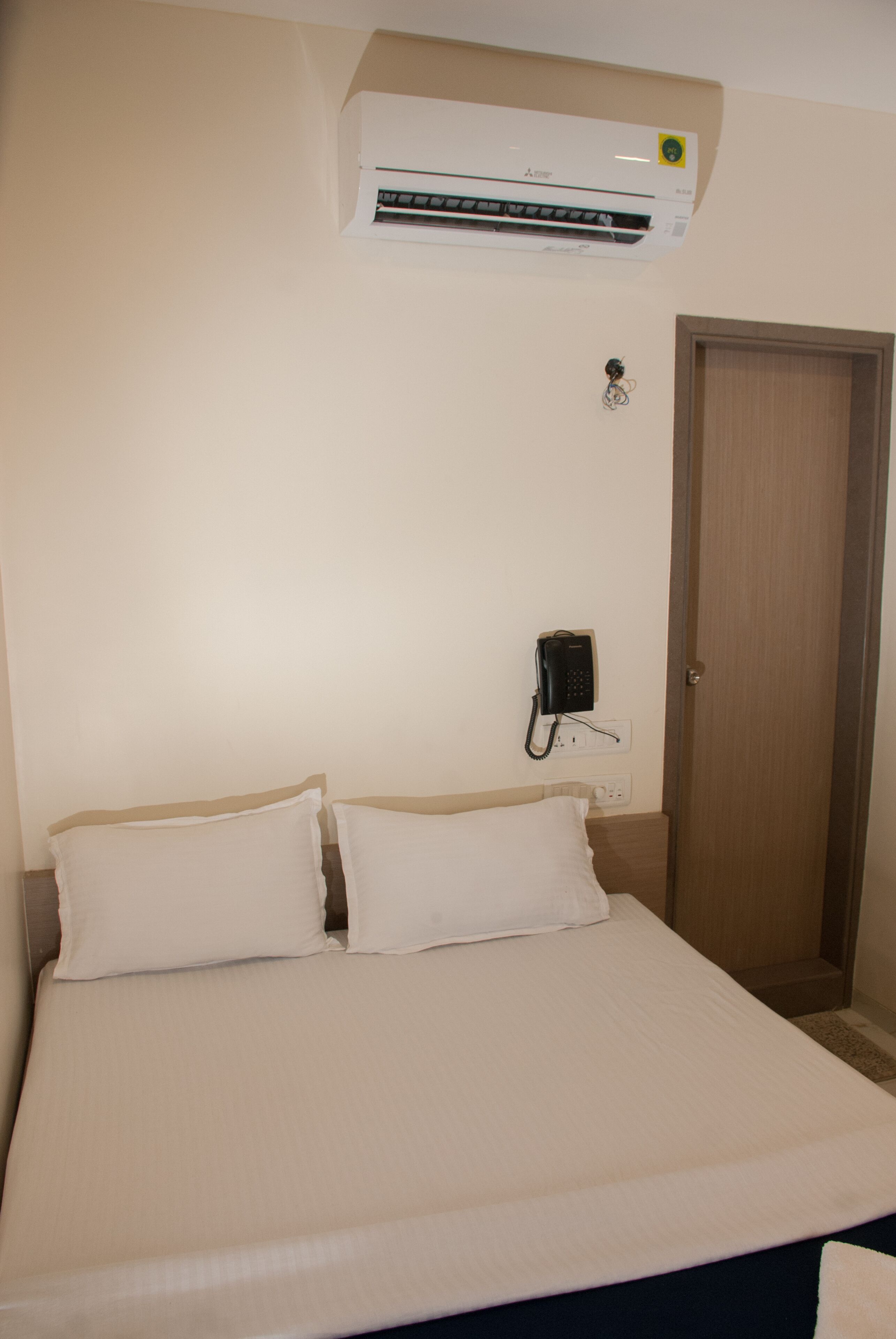 City Hotel