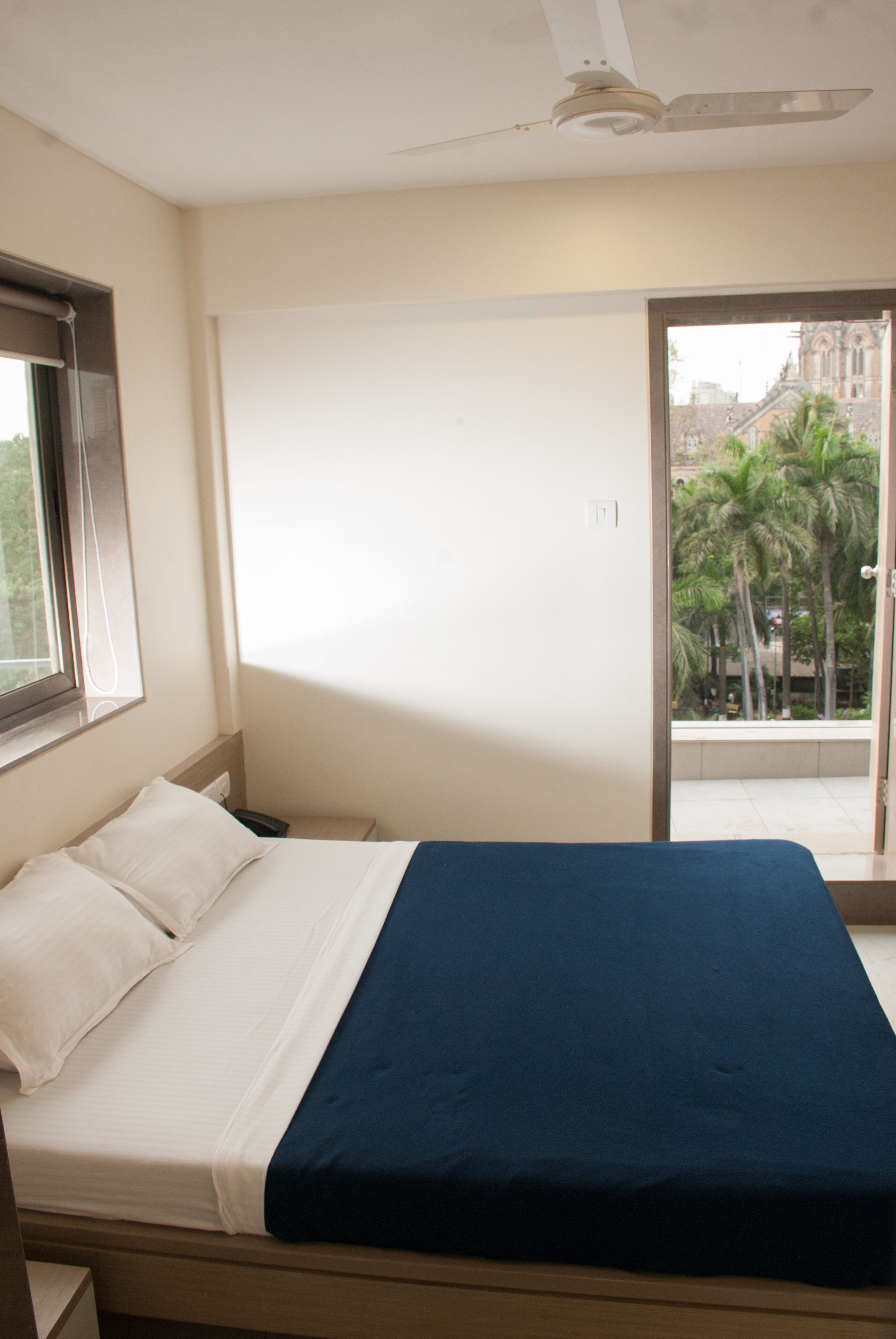 City Hotel