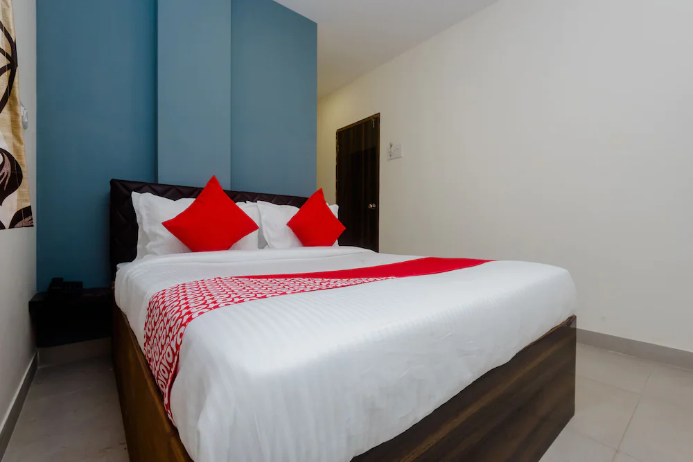 Everest Inn by OYO Rooms