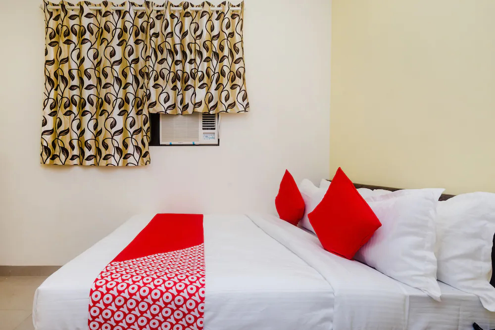 Everest Inn by OYO Rooms
