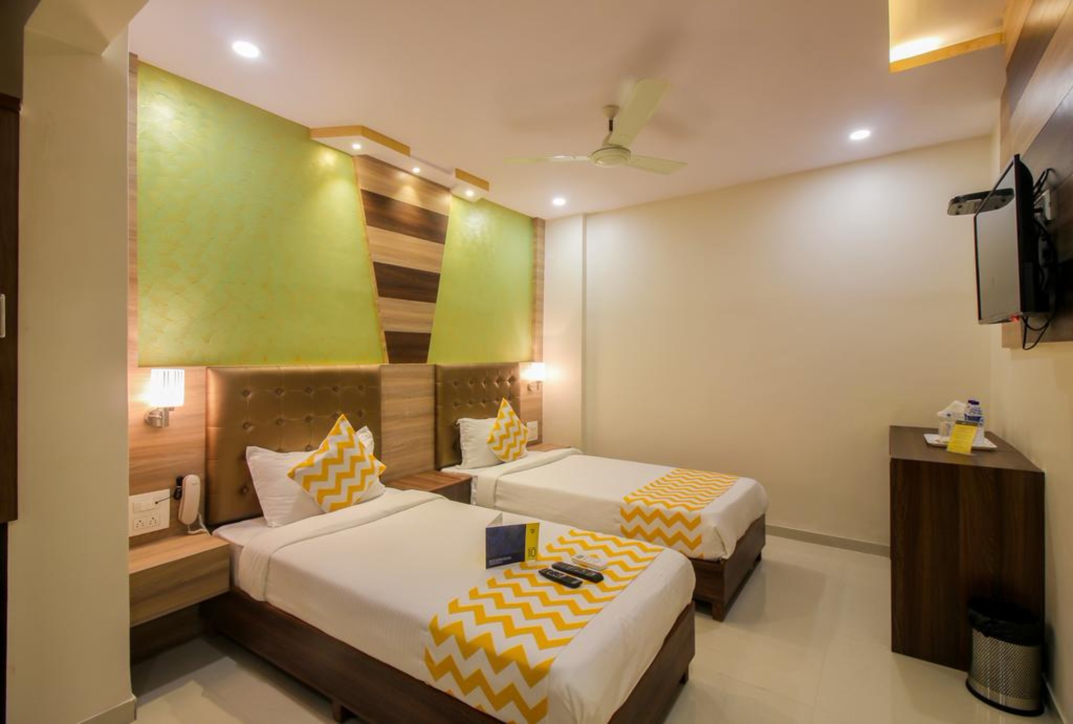 Fabhotel Hill Park Mumbai Airport