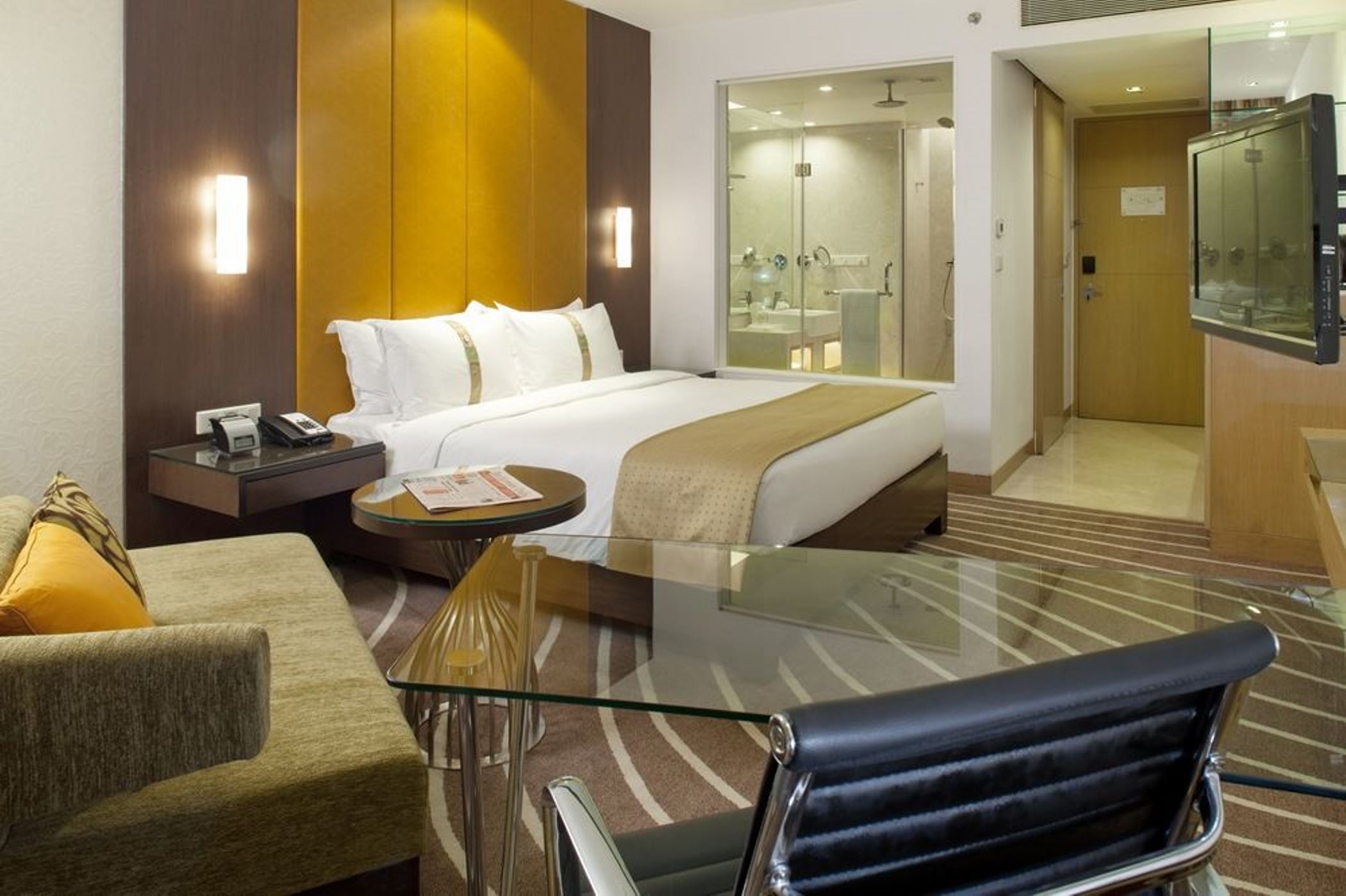 Holiday Inn Mumbai International Airport