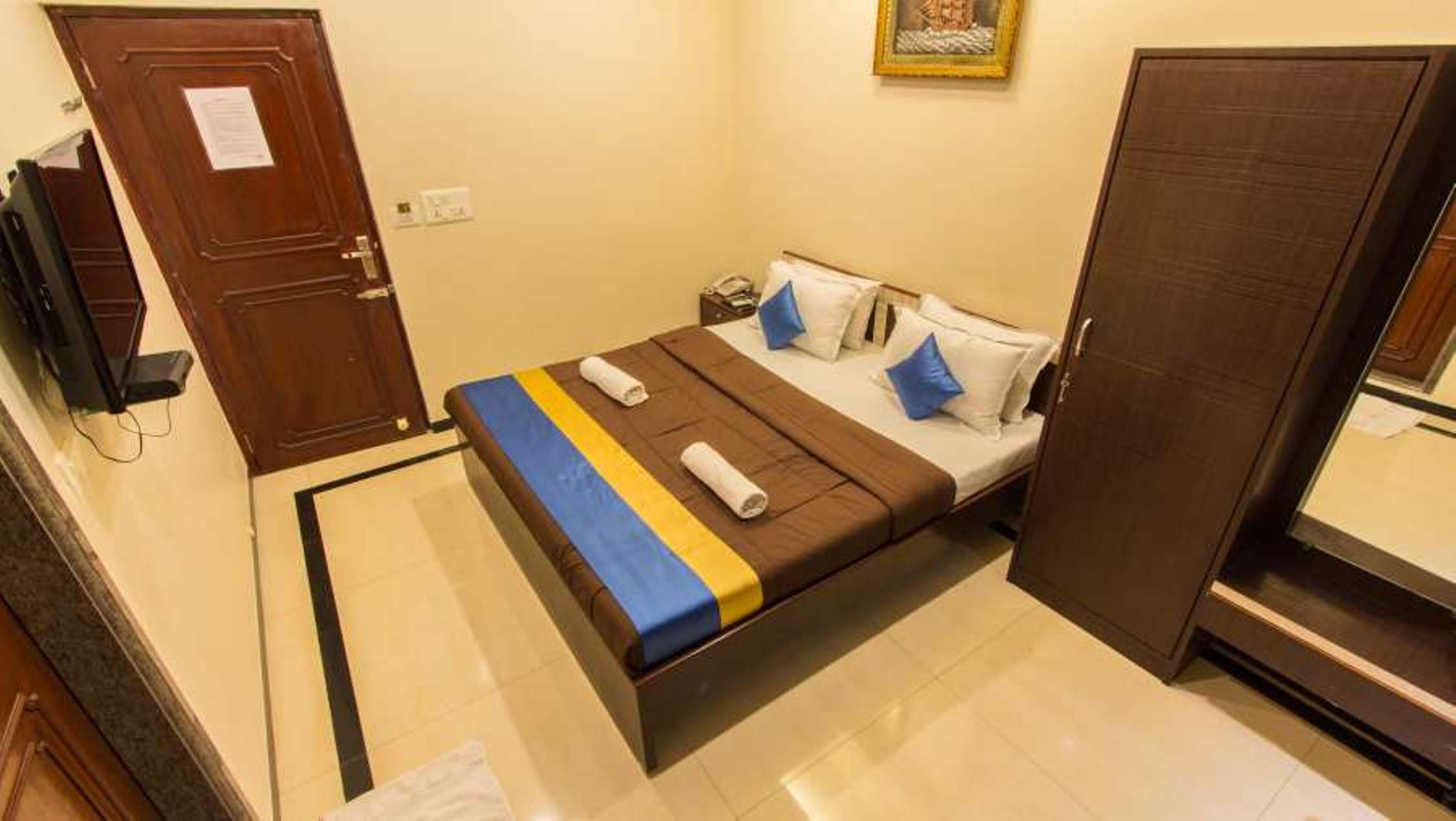 Hotel Aarya International