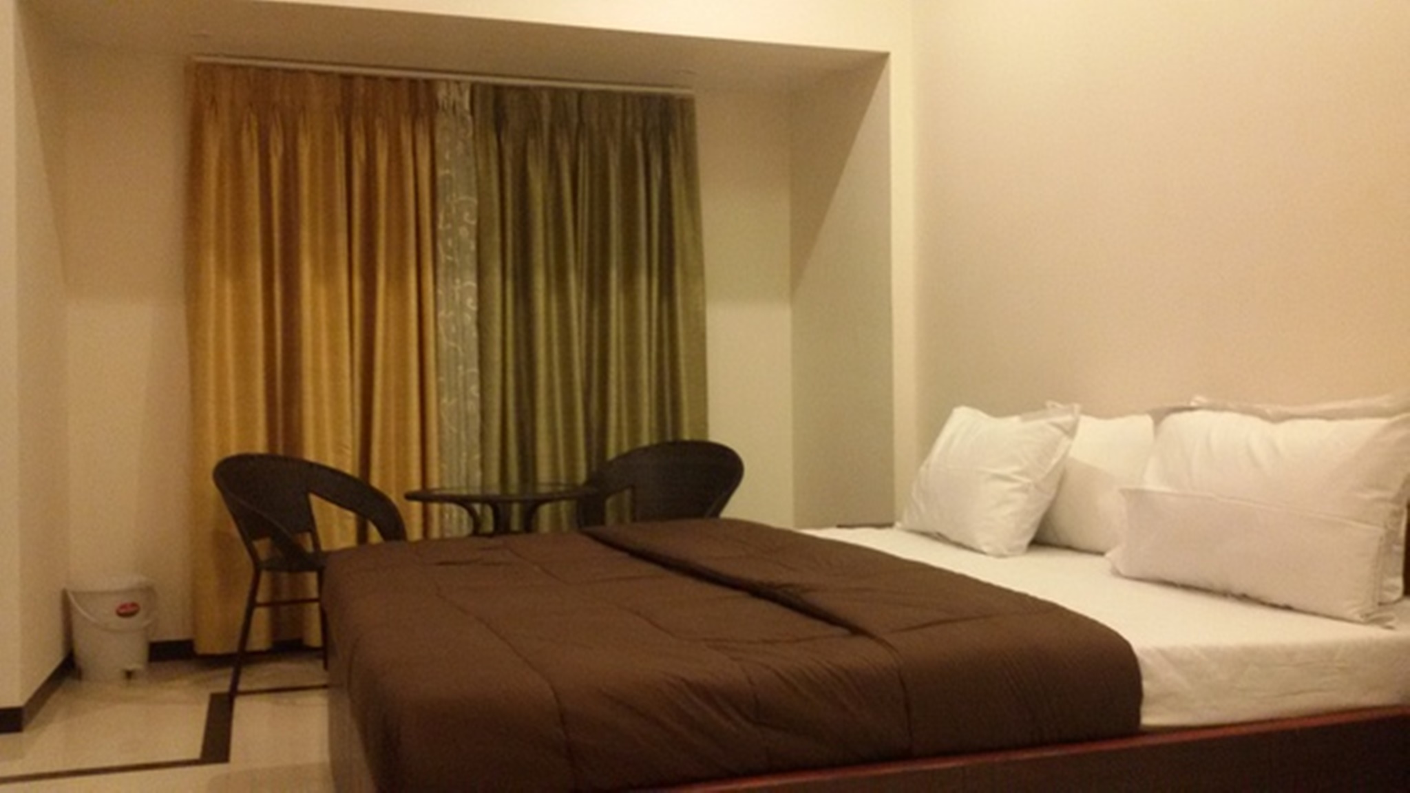 Hotel Aarya International