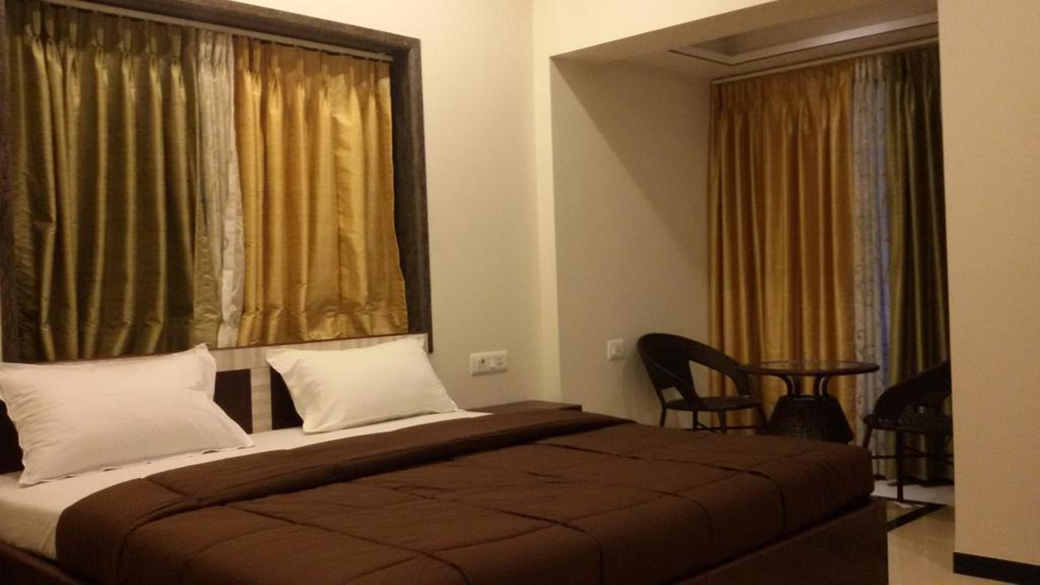 Hotel Aarya International