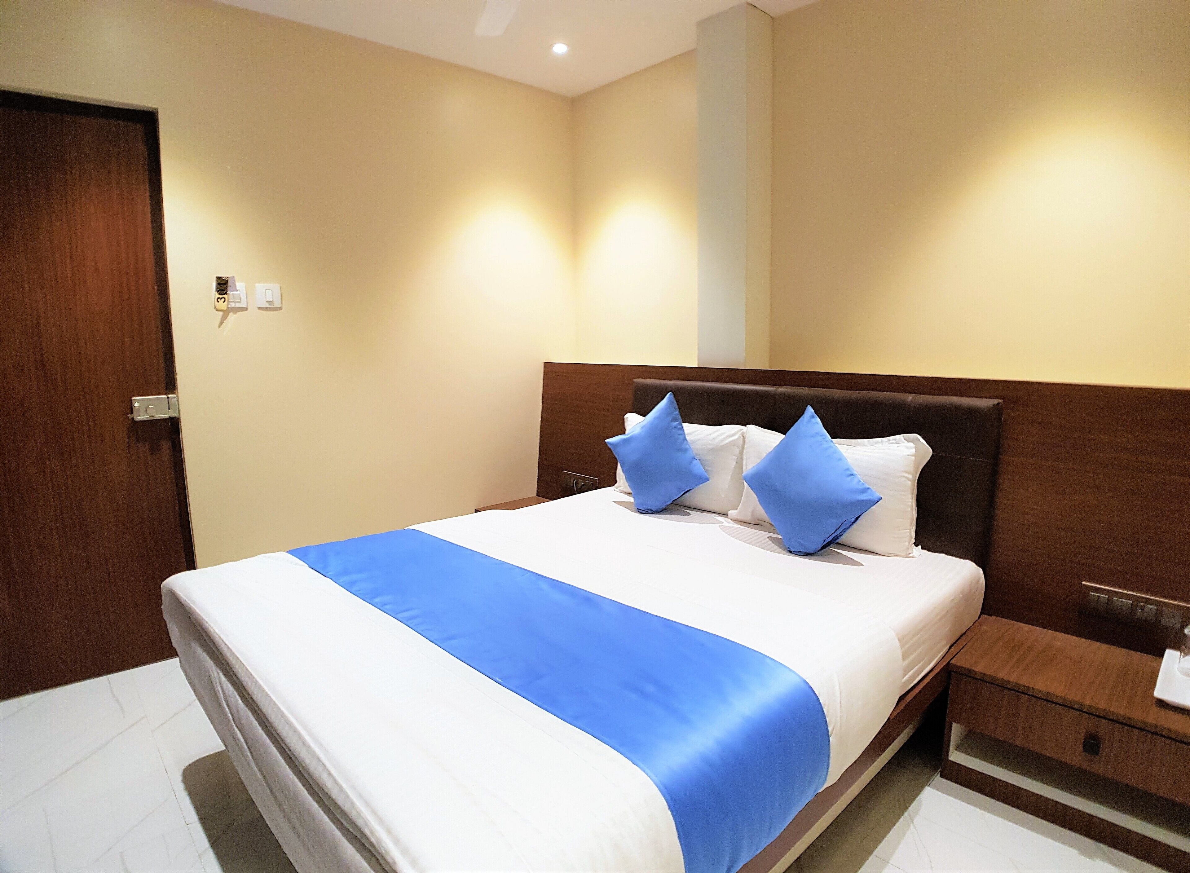 Hotel Ahlan International