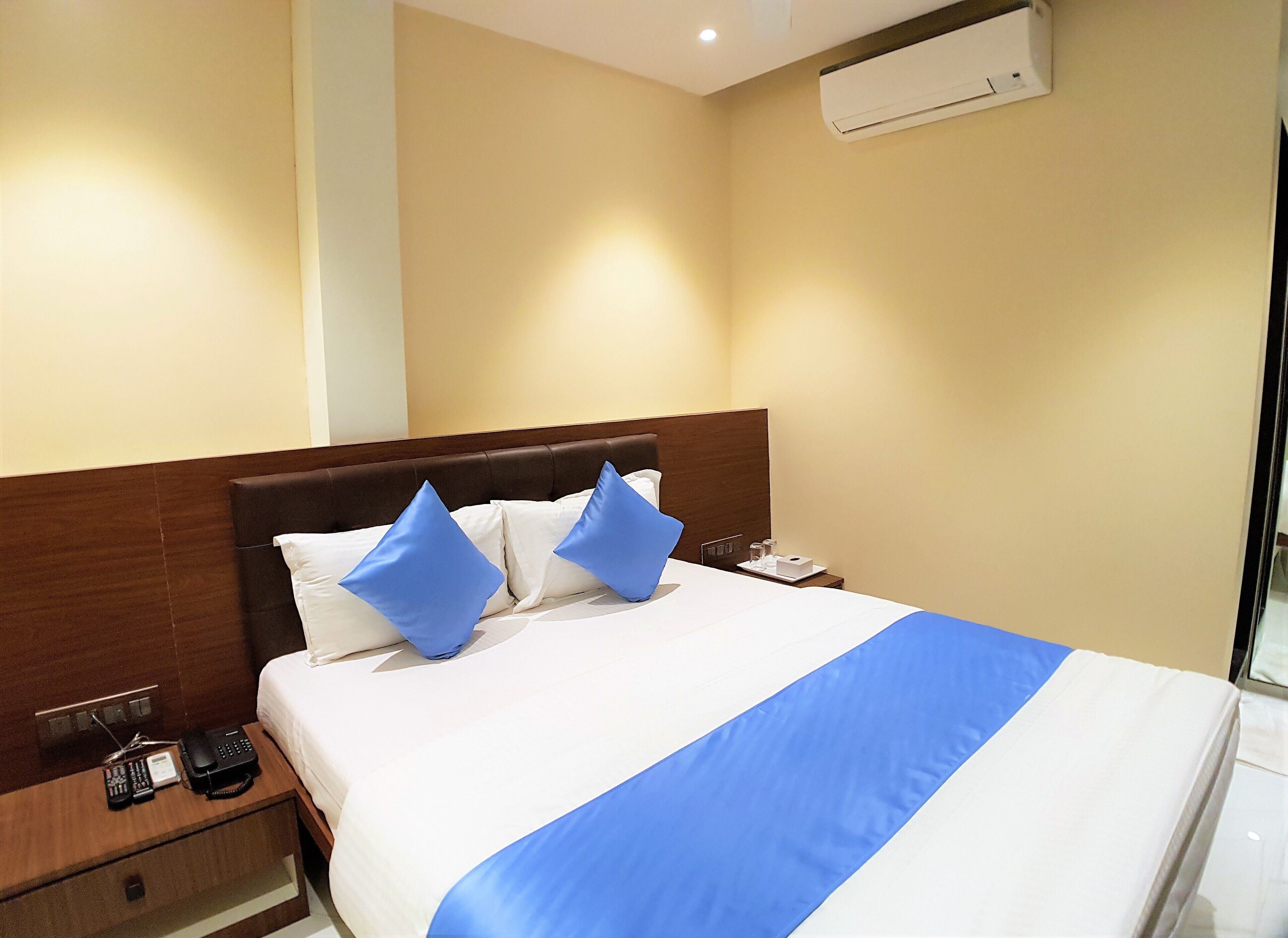 Hotel Ahlan International