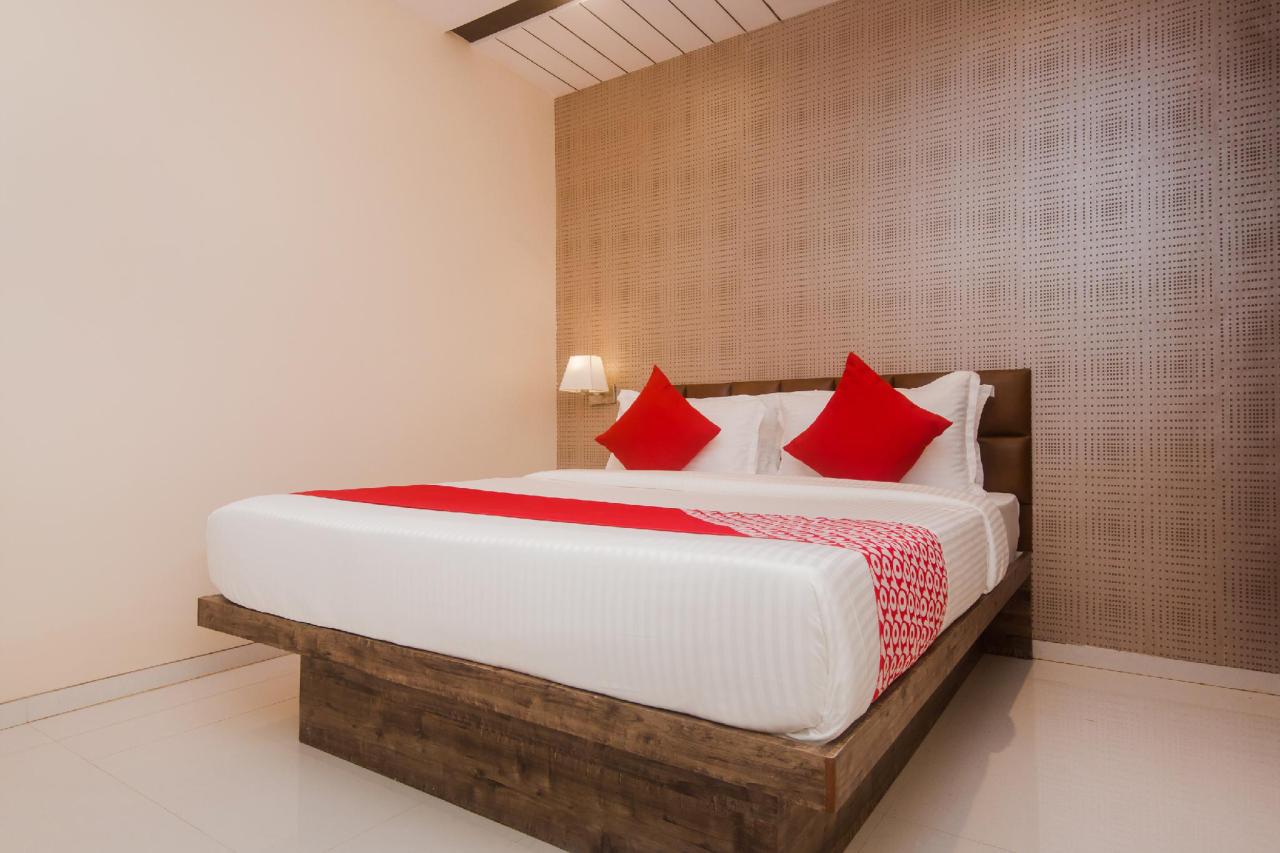 Hotel Airport Metro by OYO