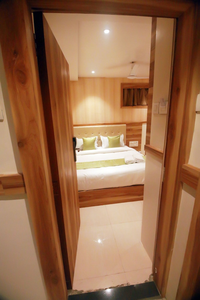 Hotel Al Madina