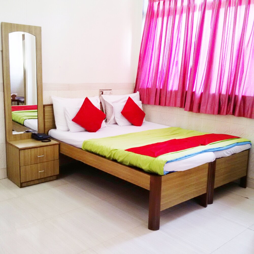 Hotel Al Madina