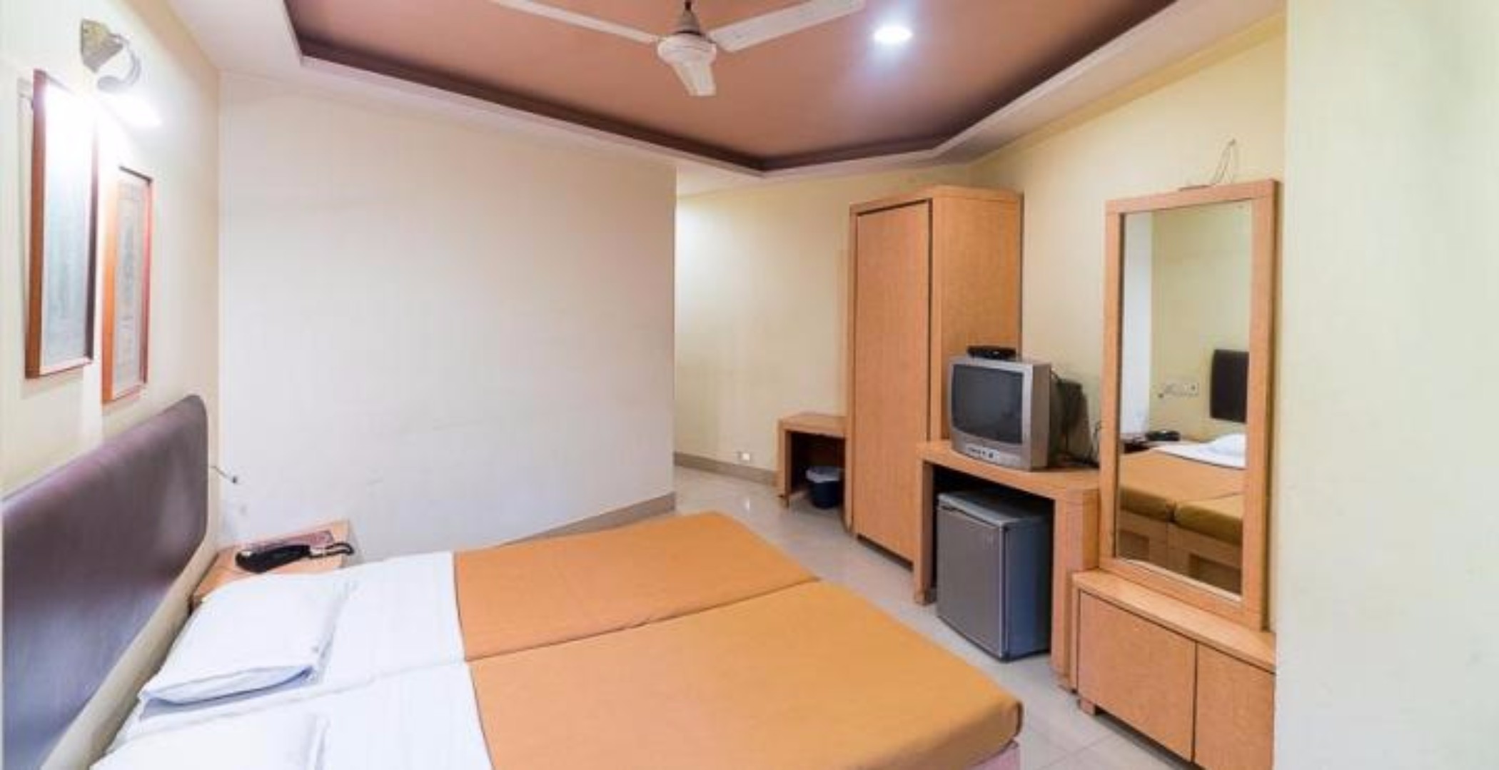 OYO Flagship 568 Bandra Mumbai