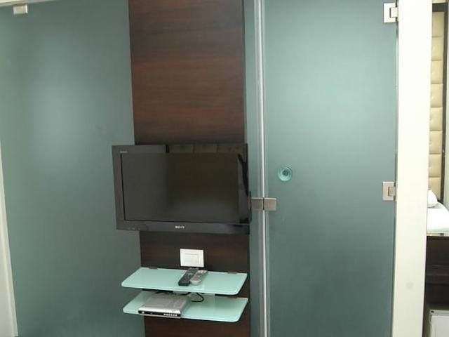 Hotel Causeway