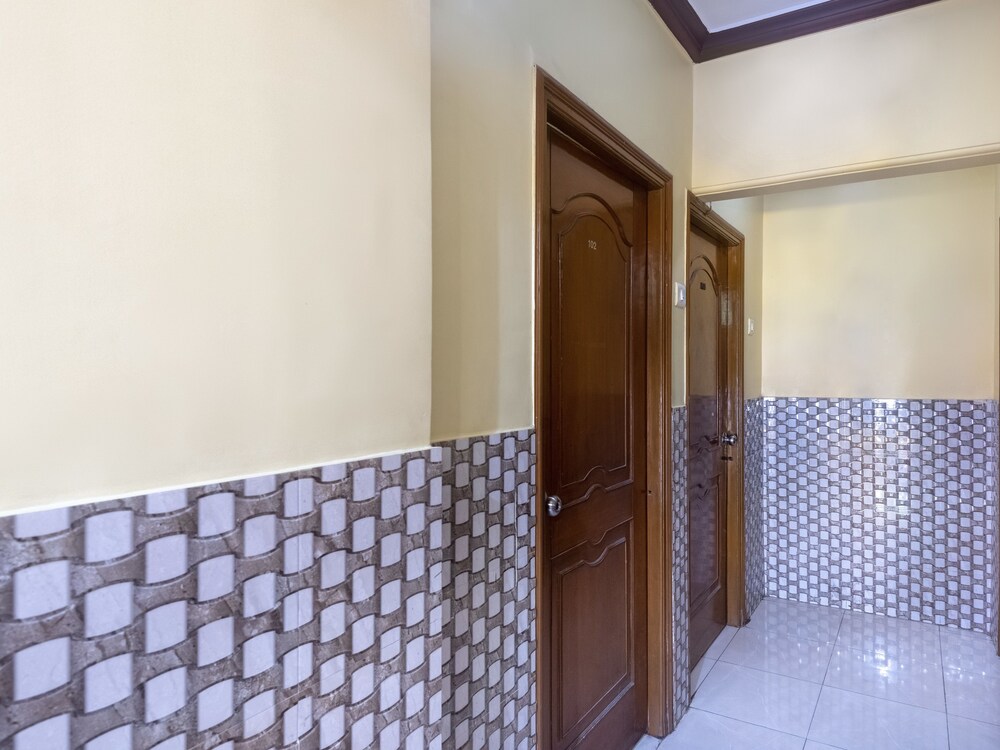 Hotel Classic Residency by OYO Rooms