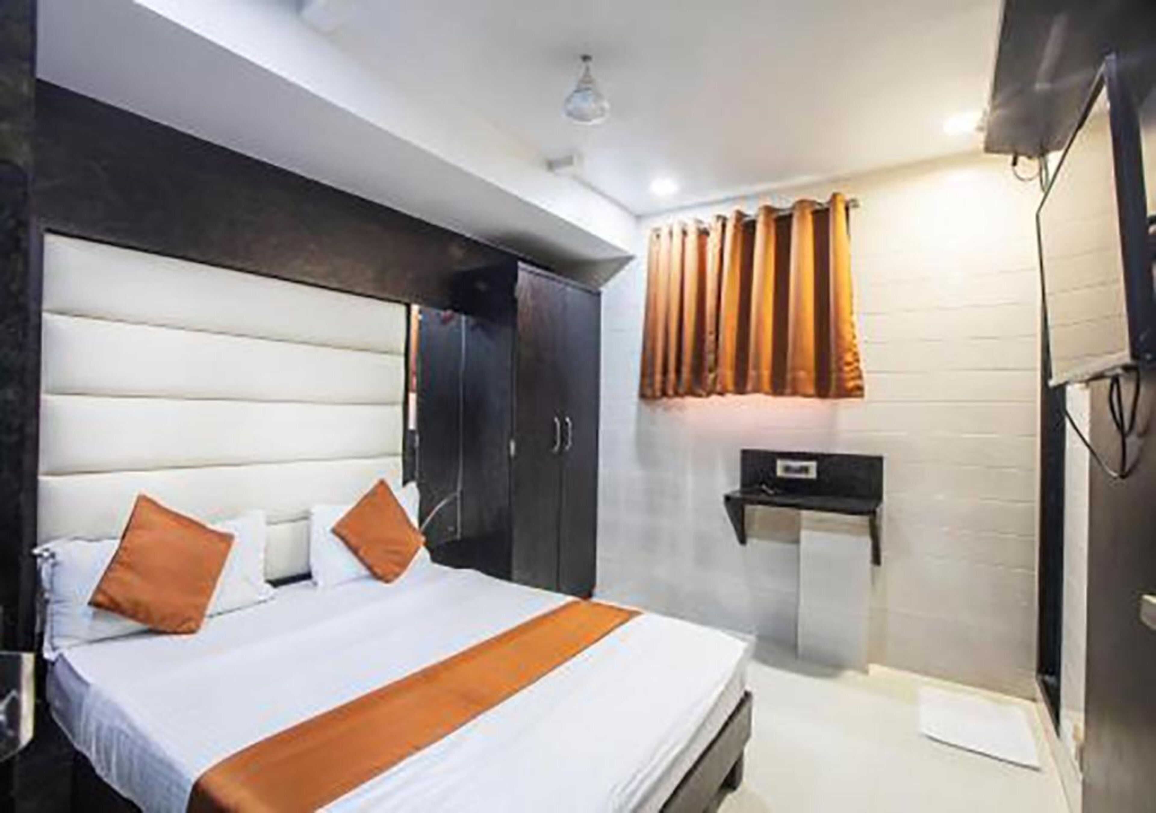 Hotel Dadar Residency Near Tata Hospital