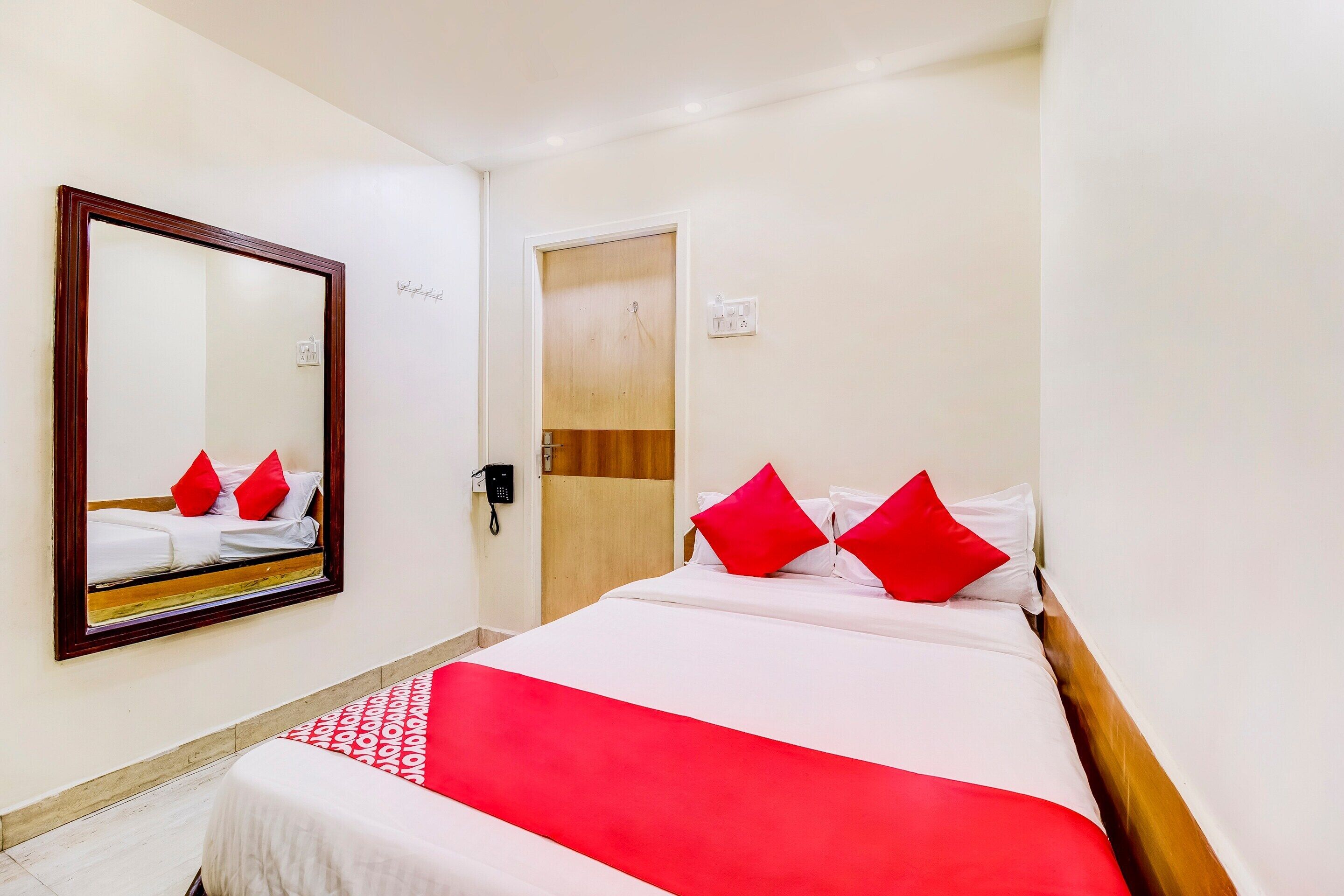Hotel Dreamland by OYO