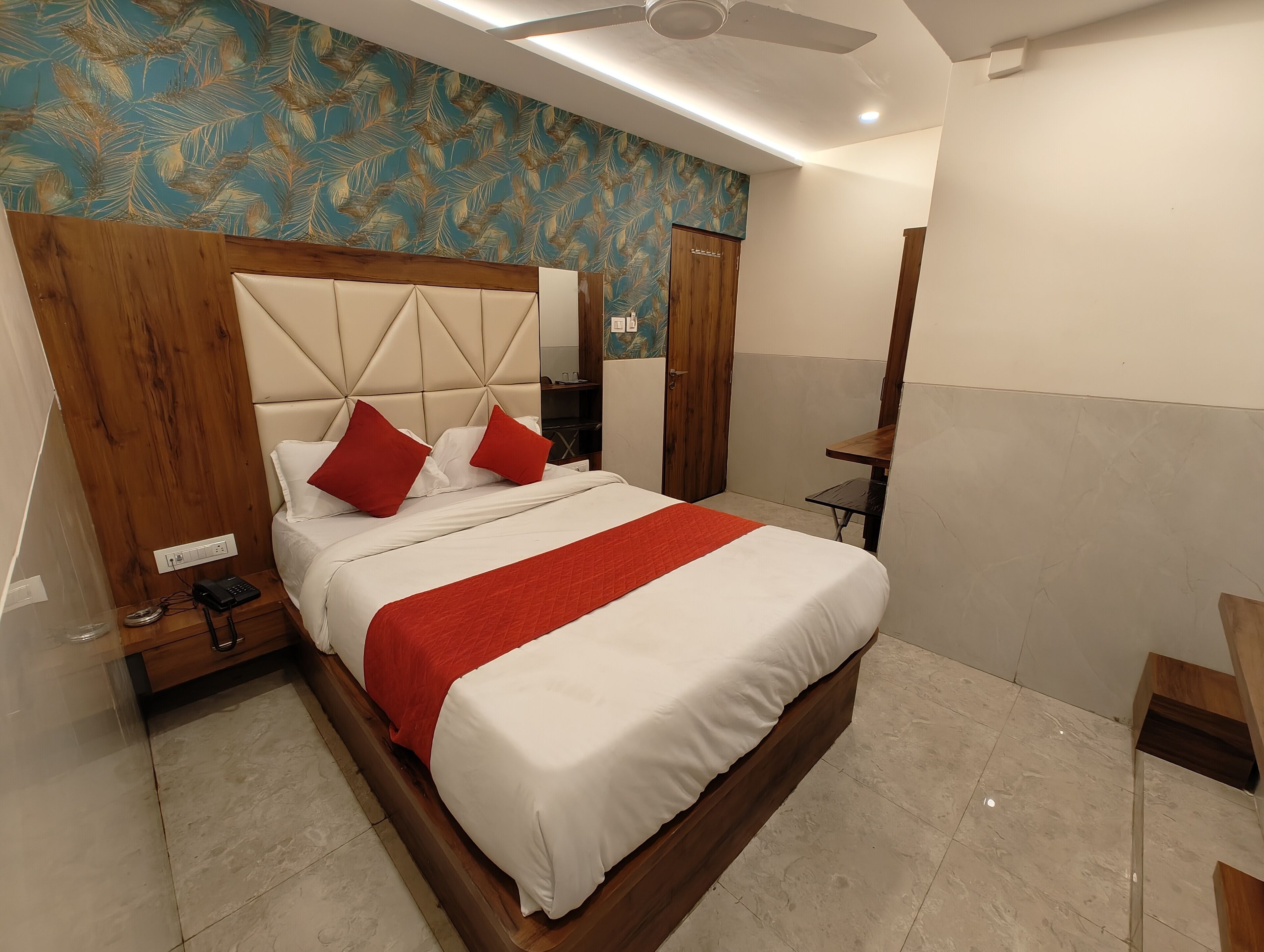 Hotel Dream Palace Residency