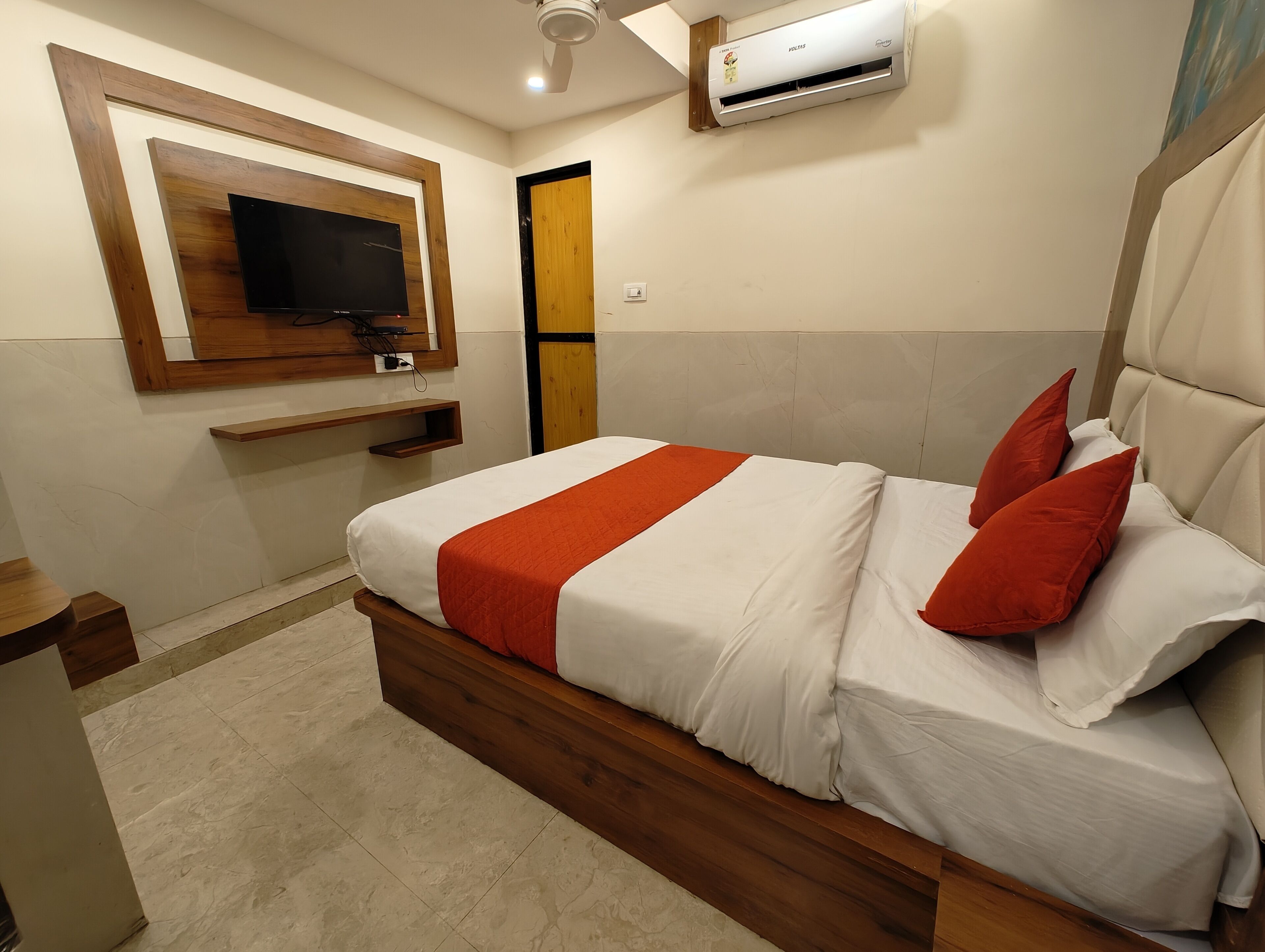 Hotel Dream Palace Residency