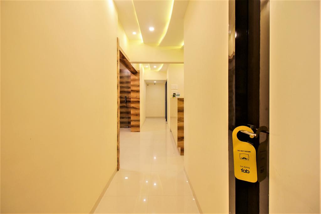 Hotel Embassy Park