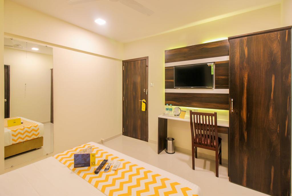 Hotel Embassy Park