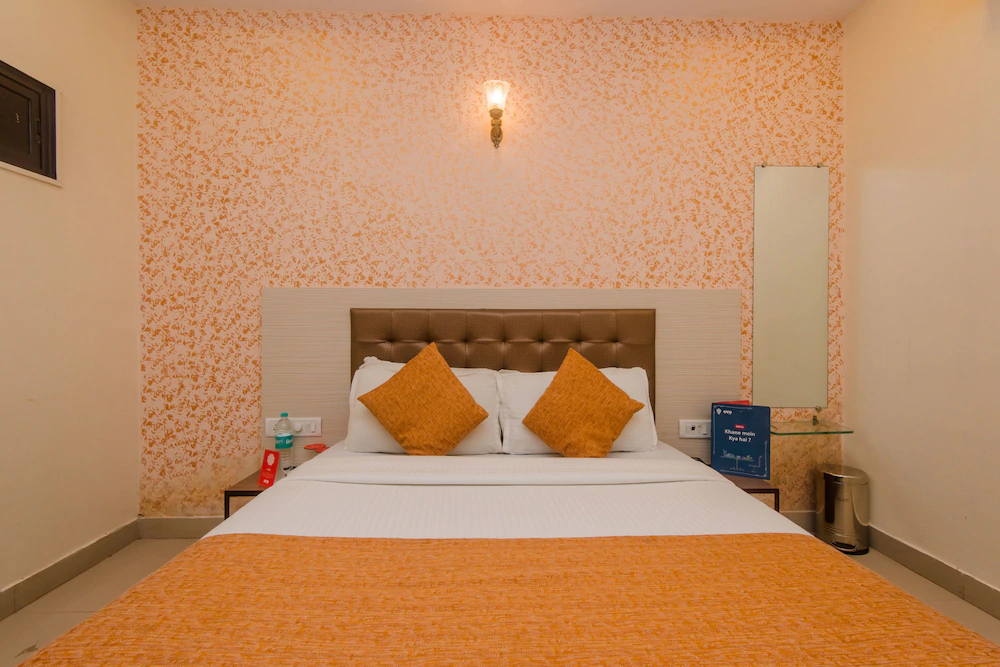Hotel Golden Nest by OYO Rooms