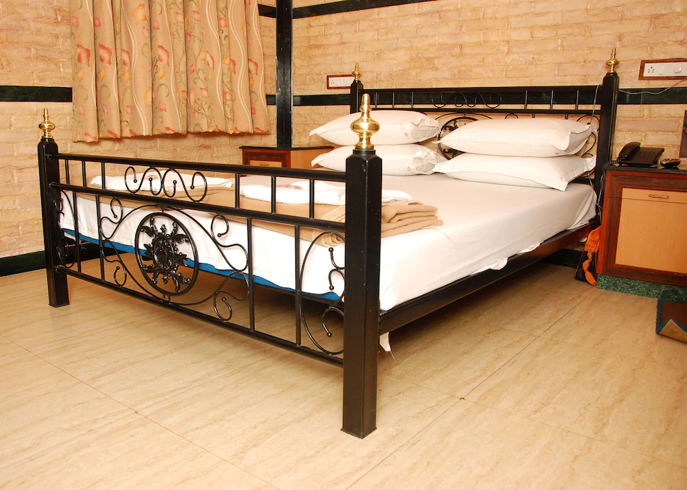 Hotel Hira