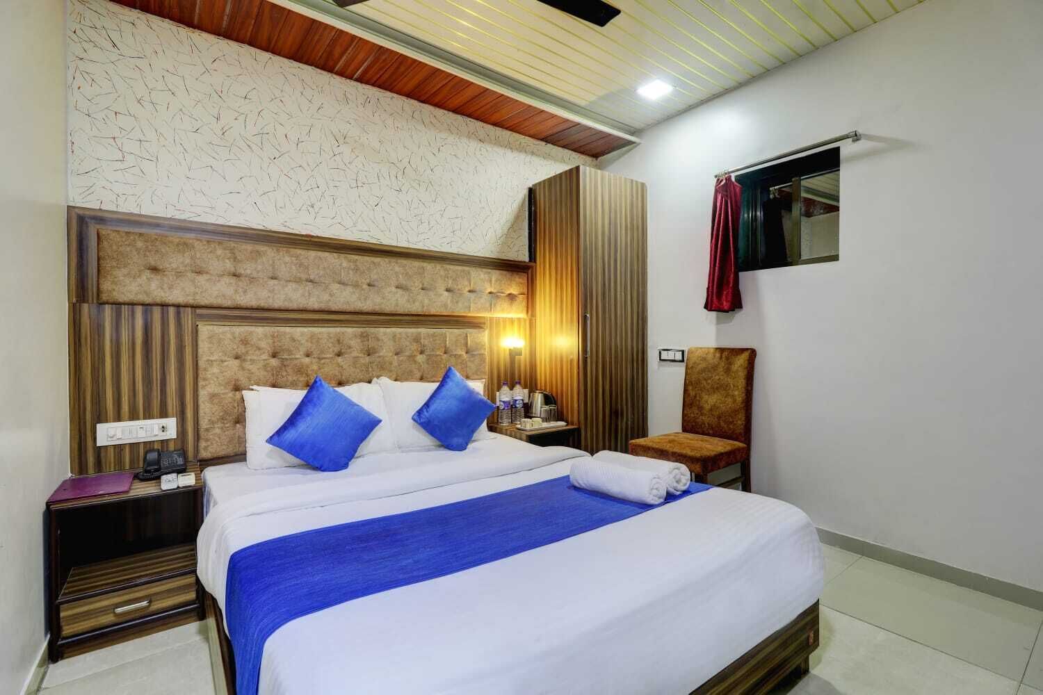 Hotel New Blue Sapphire Residency