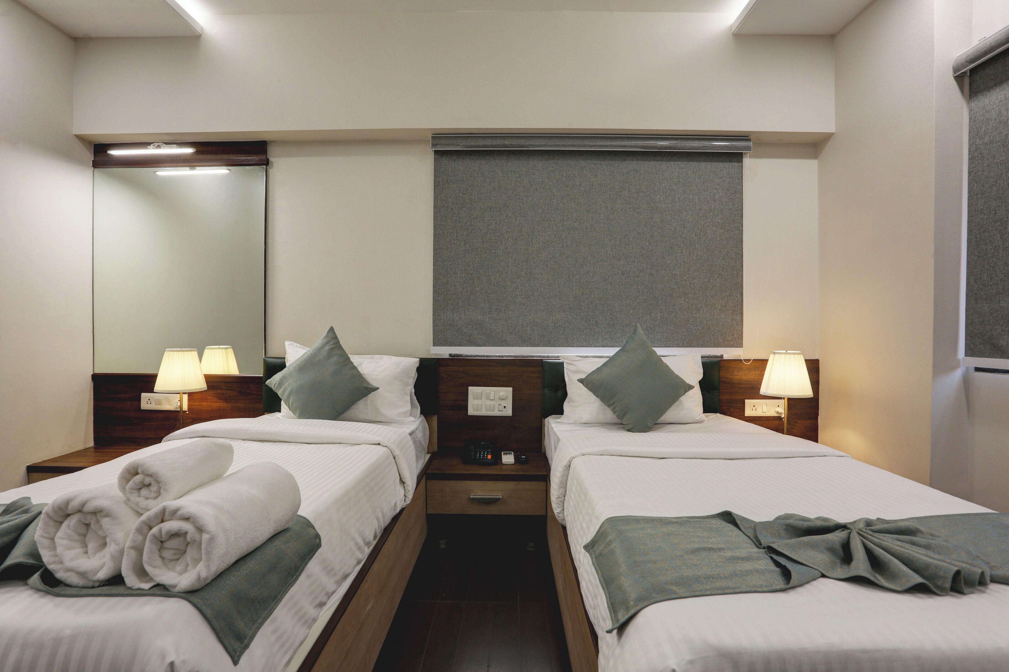 Hotel Ozone Inn