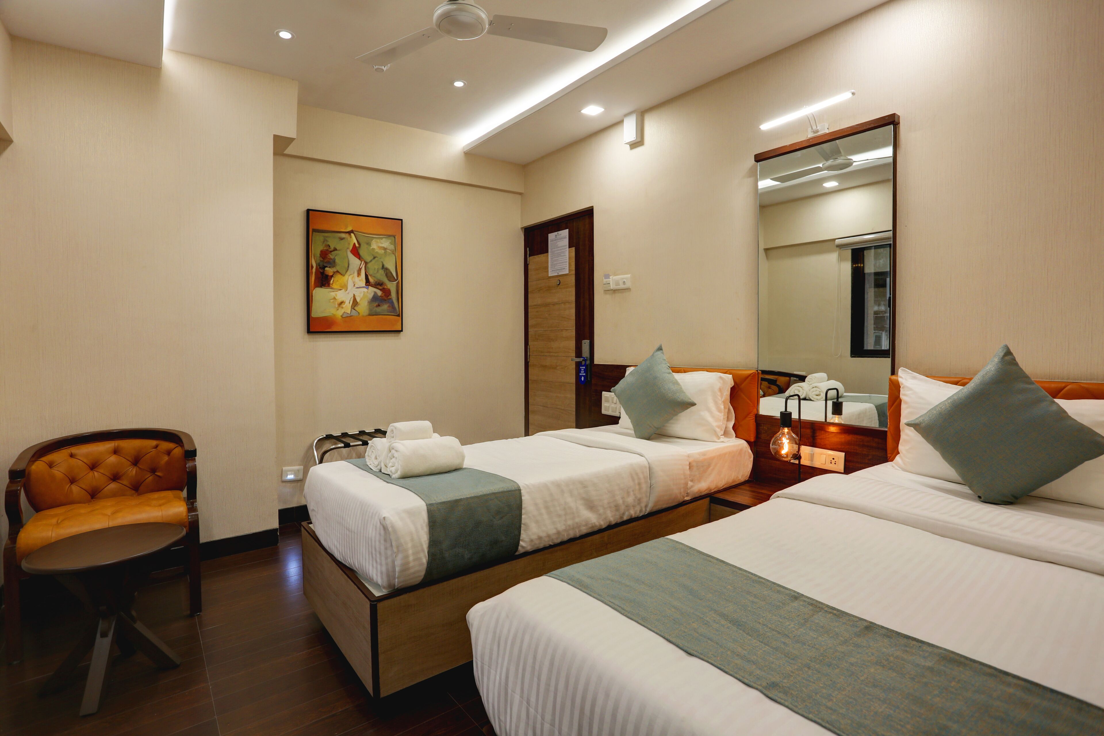 Hotel Ozone Inn