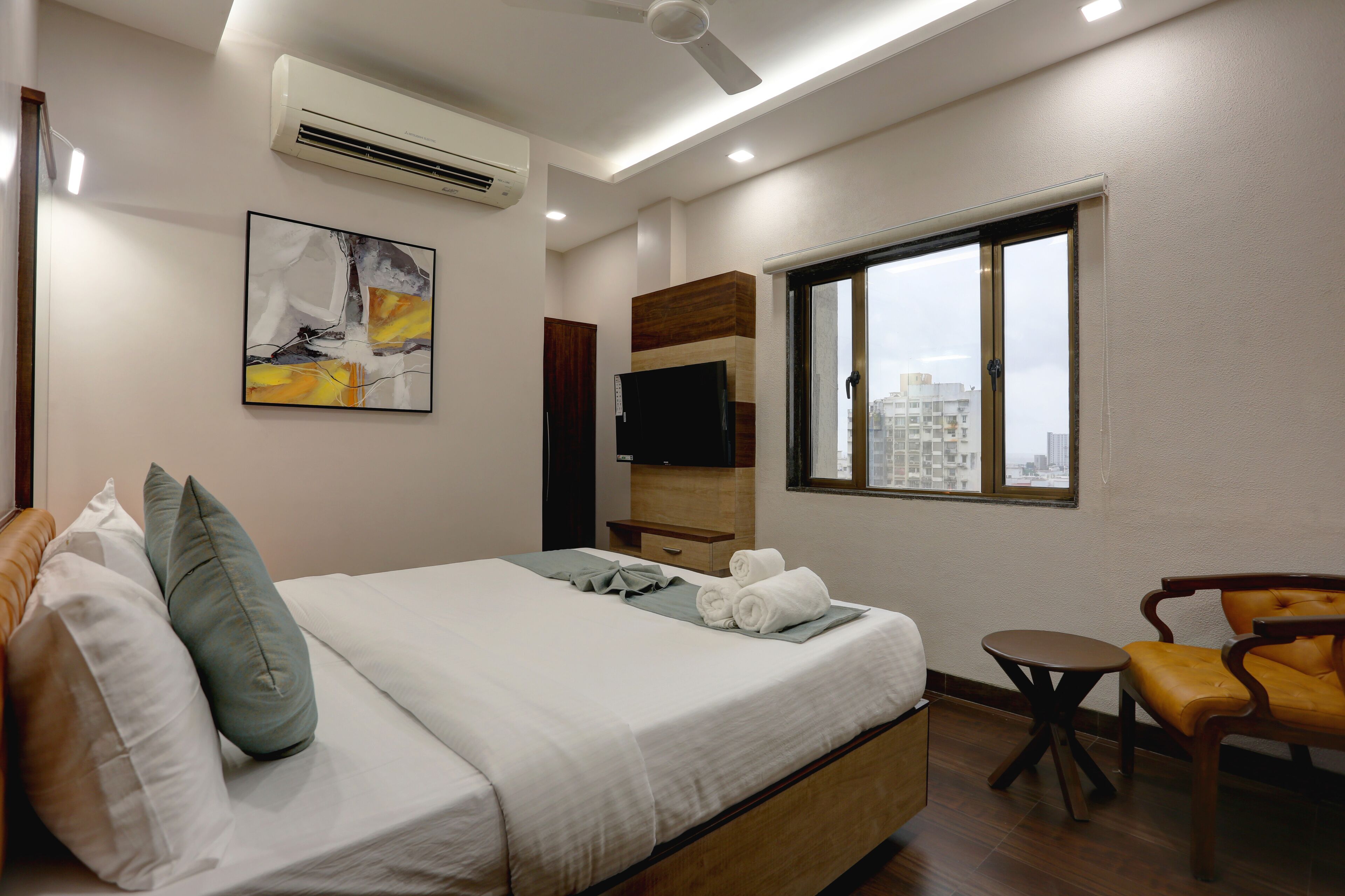 Hotel Ozone Inn