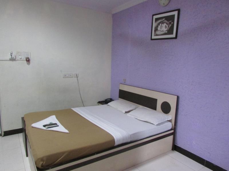 Hotel Pearl Residency