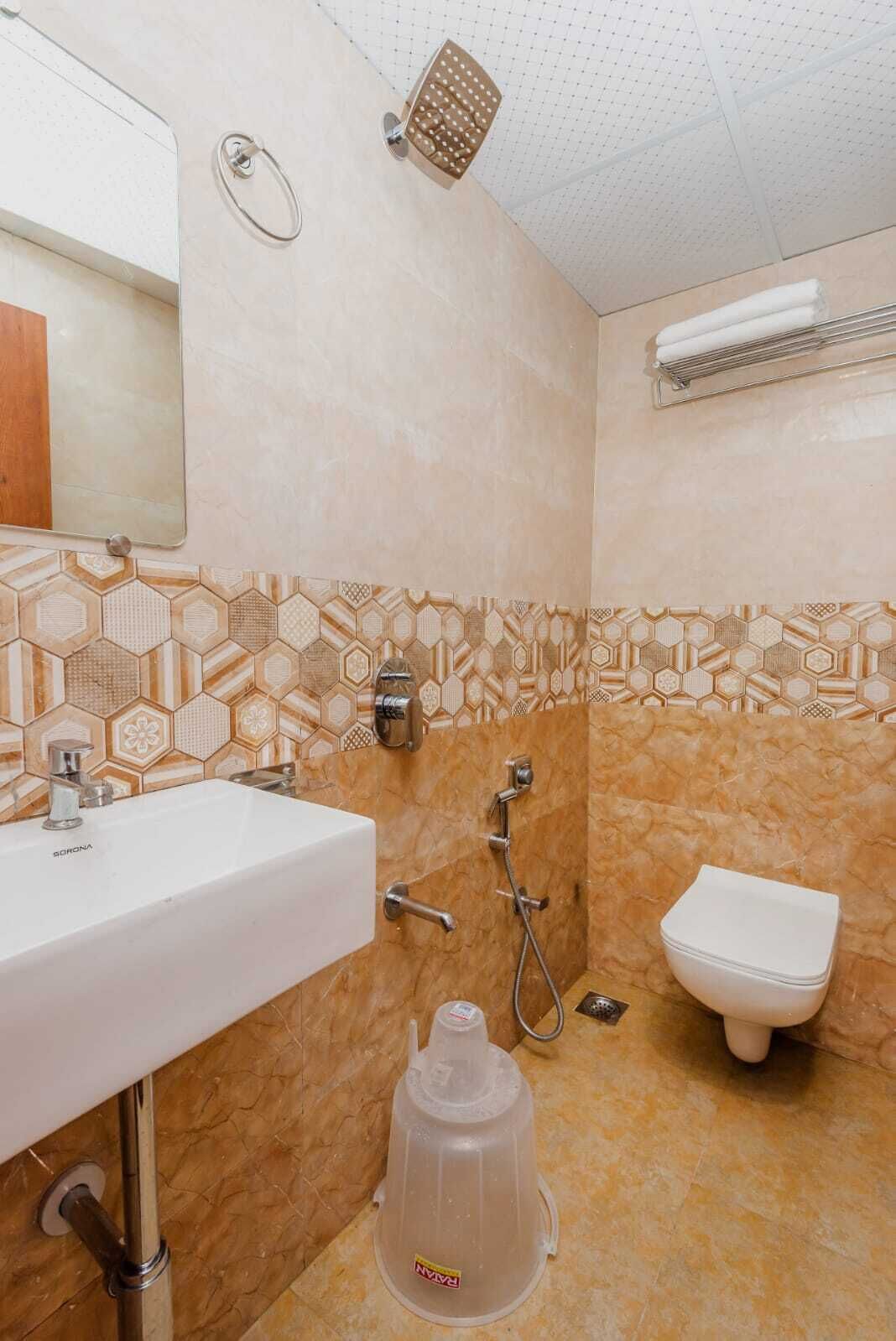 Hotel Purple Orchid