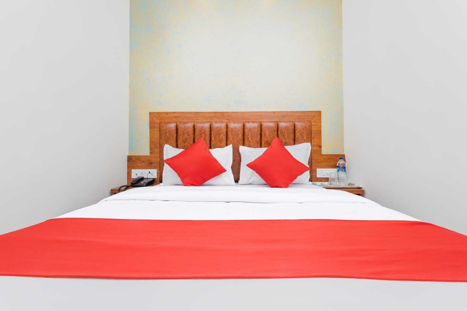 Hotel Purple Orchid