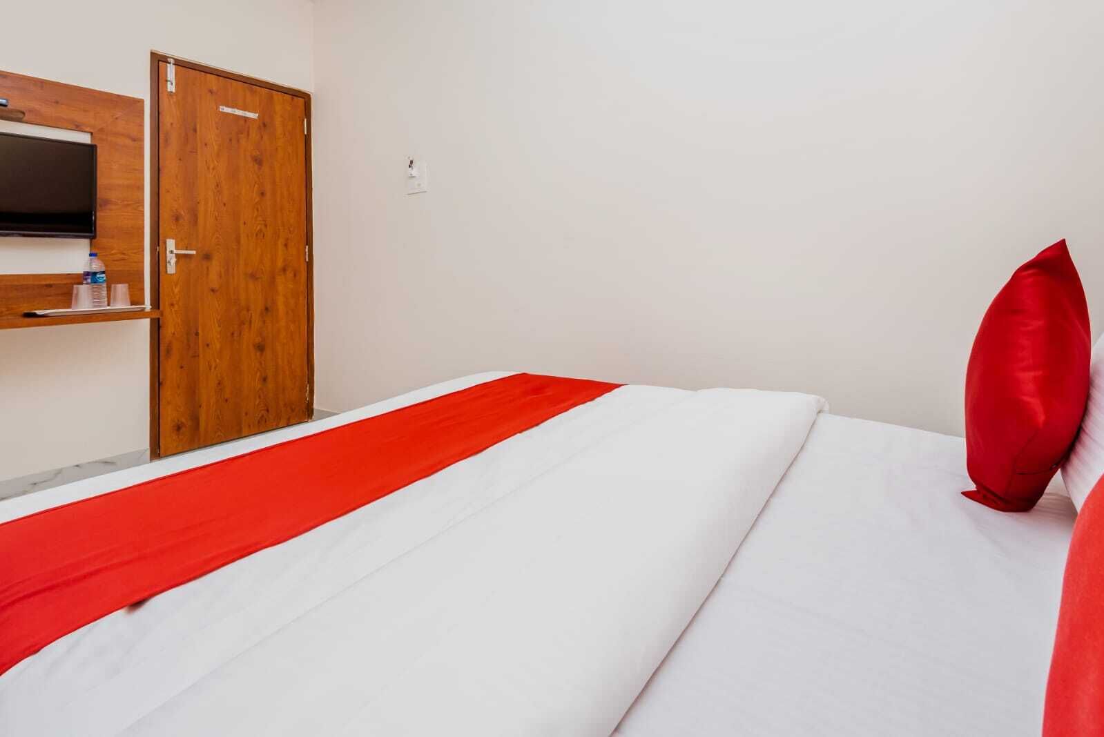 Hotel Purple Orchid