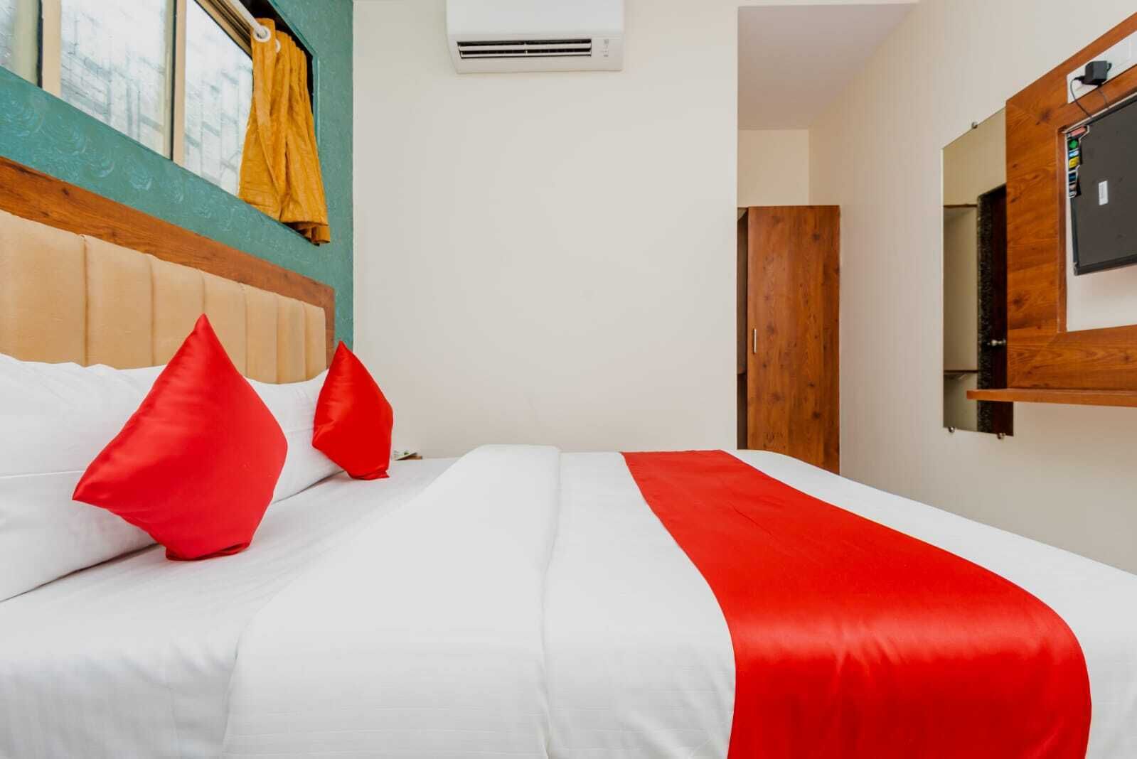 Hotel Purple Orchid