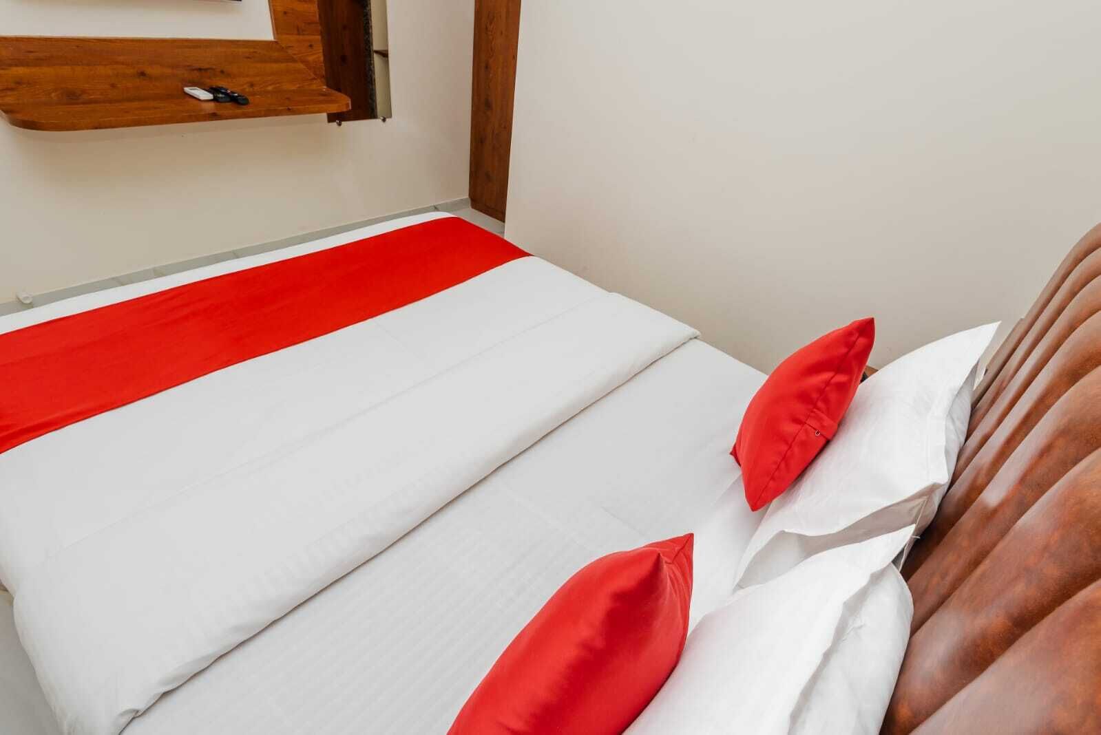 Hotel Purple Orchid