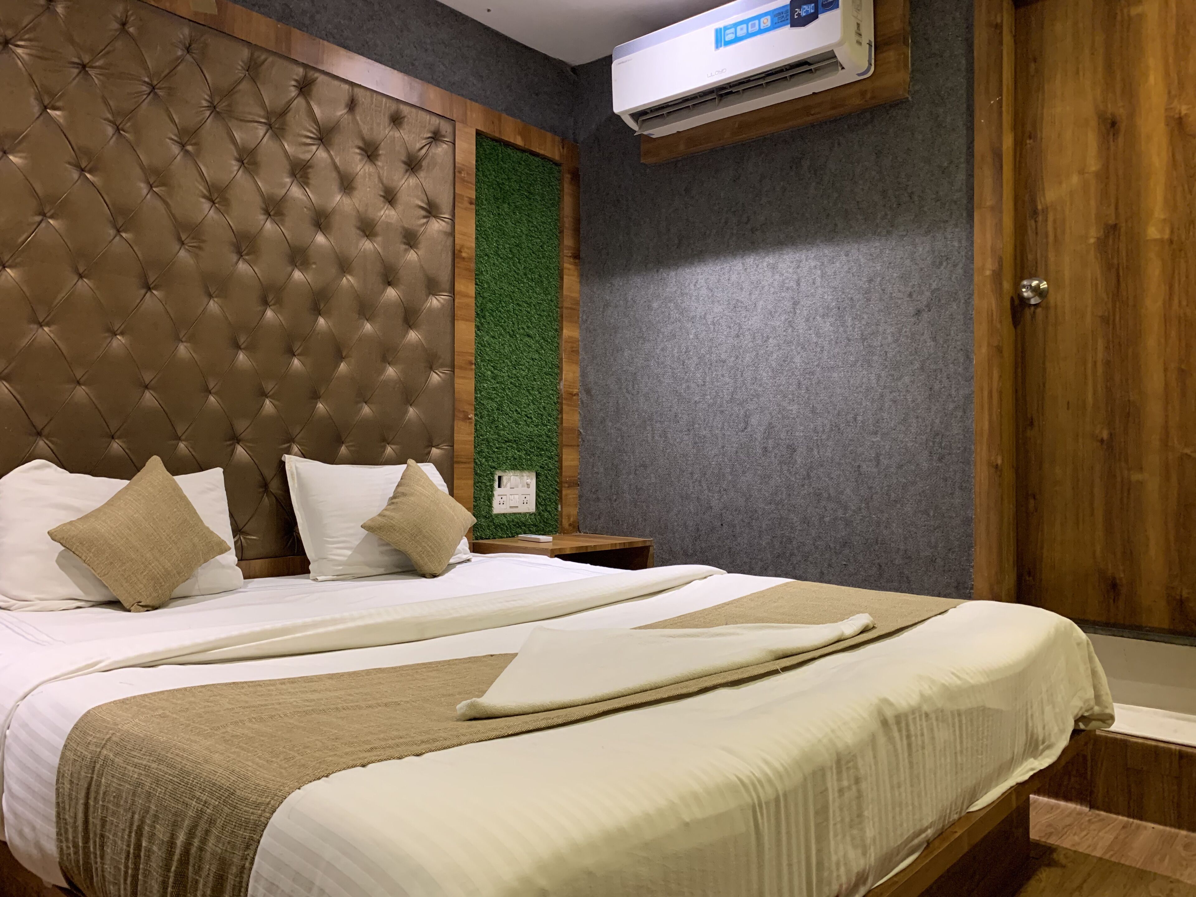 Hotel Riva International