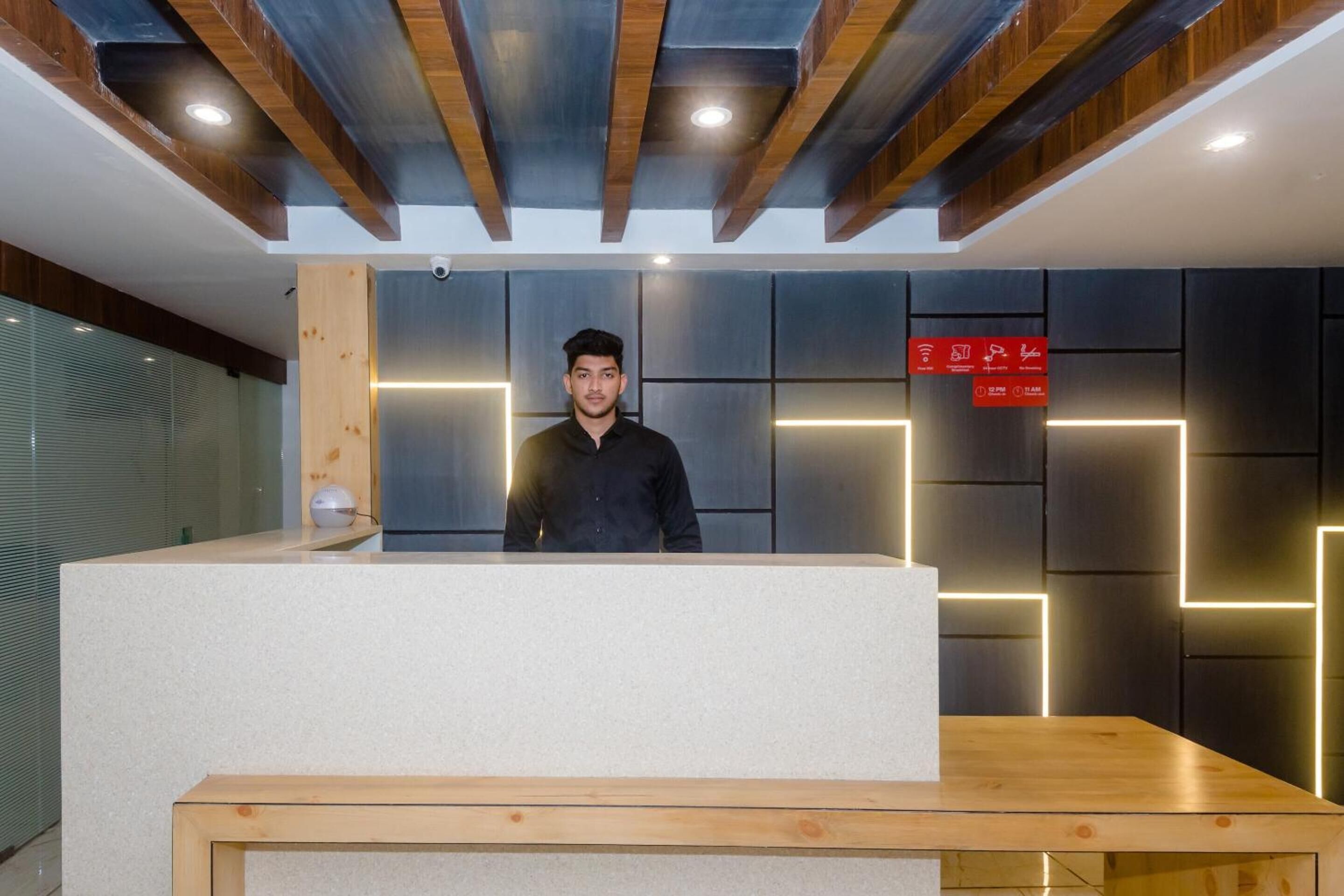 Hotel Riva International
